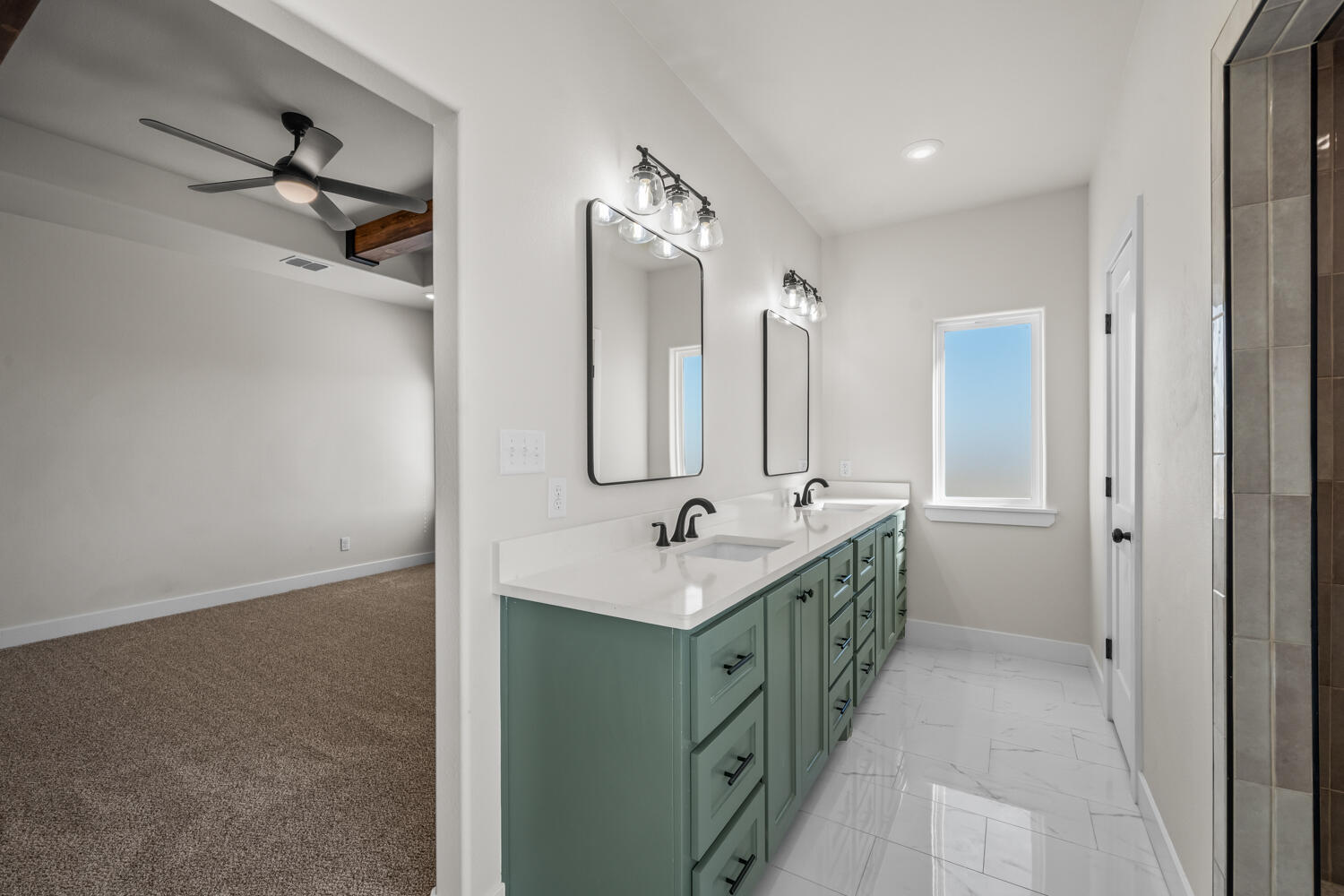 4121 County Road 7900