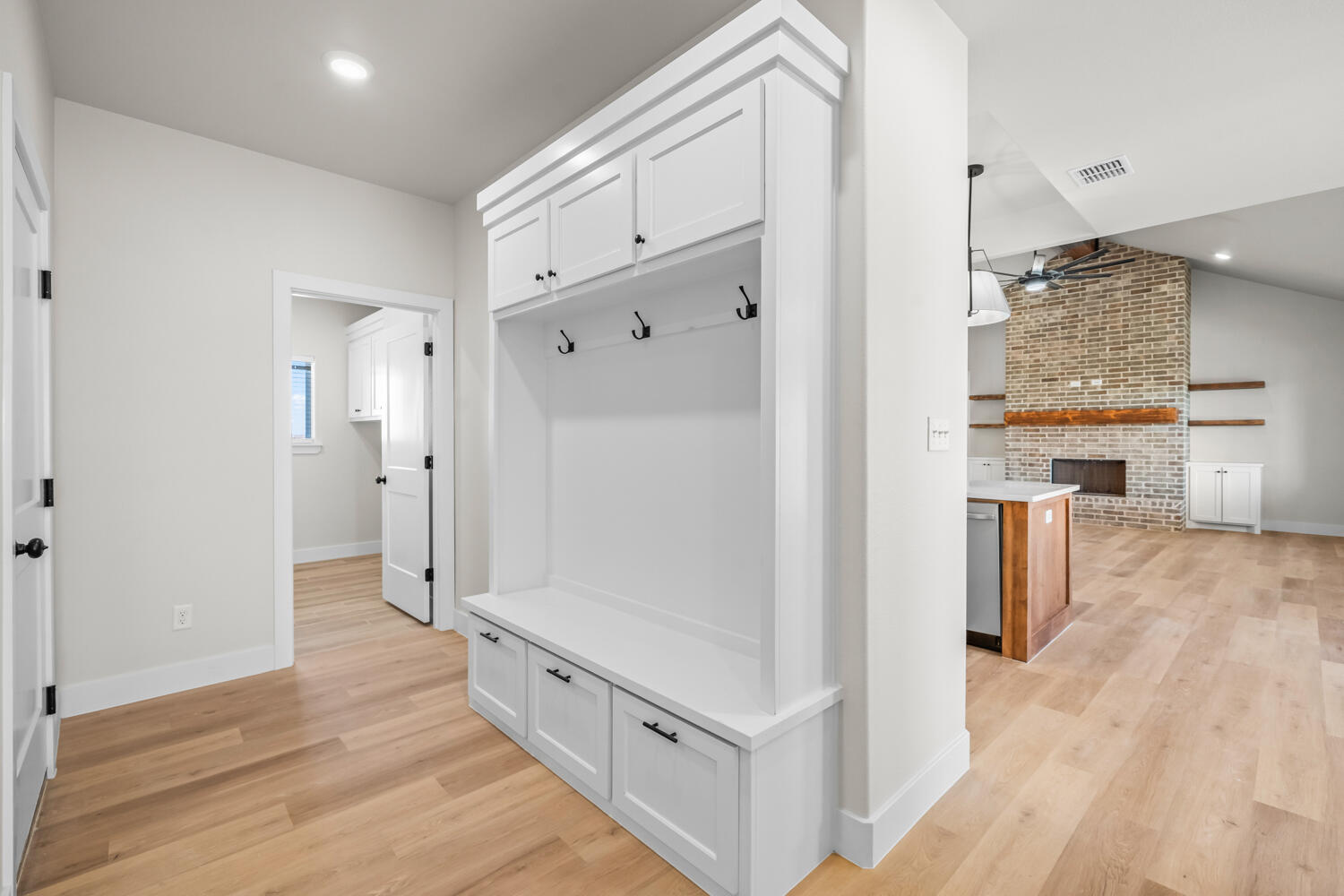 4121 County Road 7900