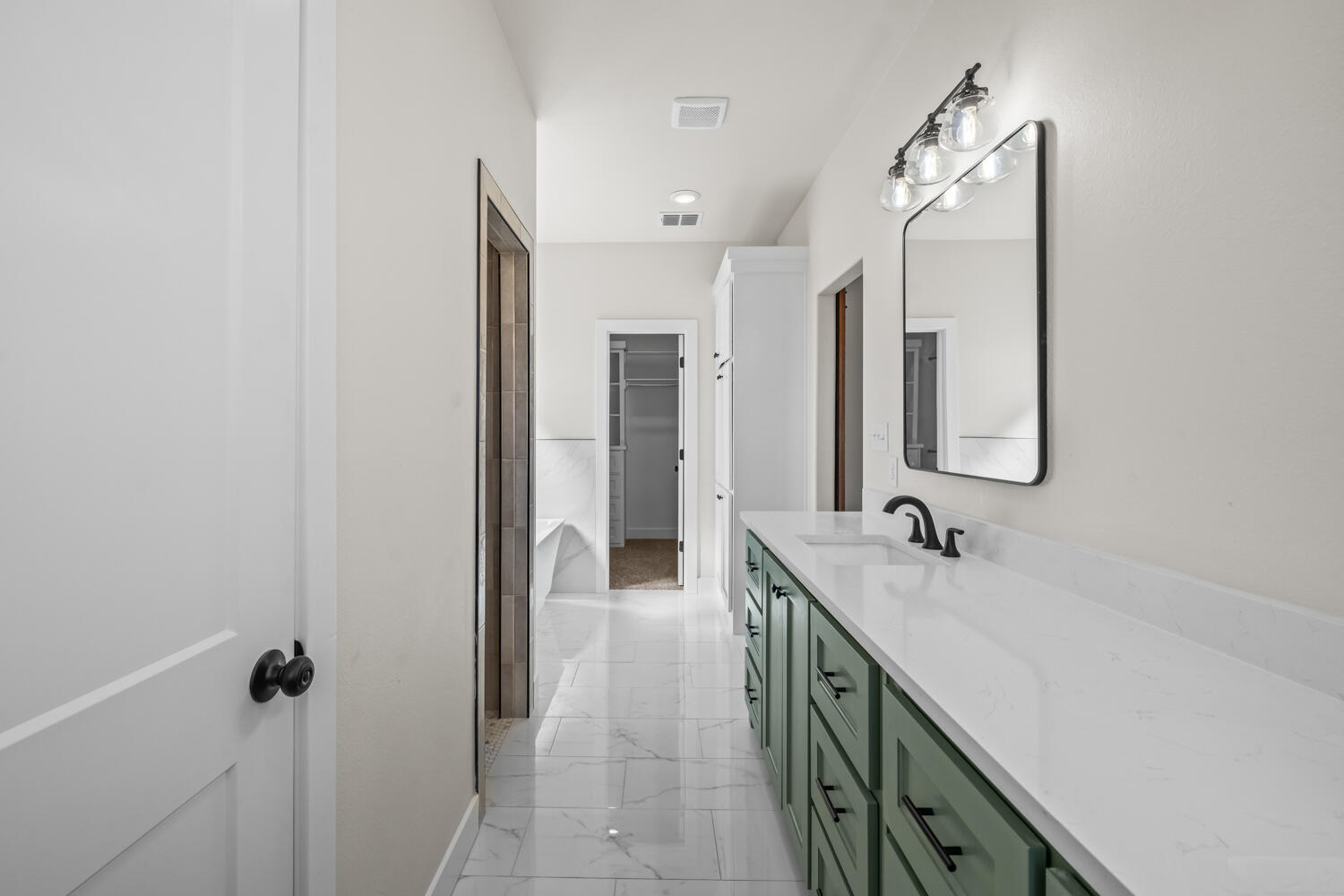 4121 County Road 7900