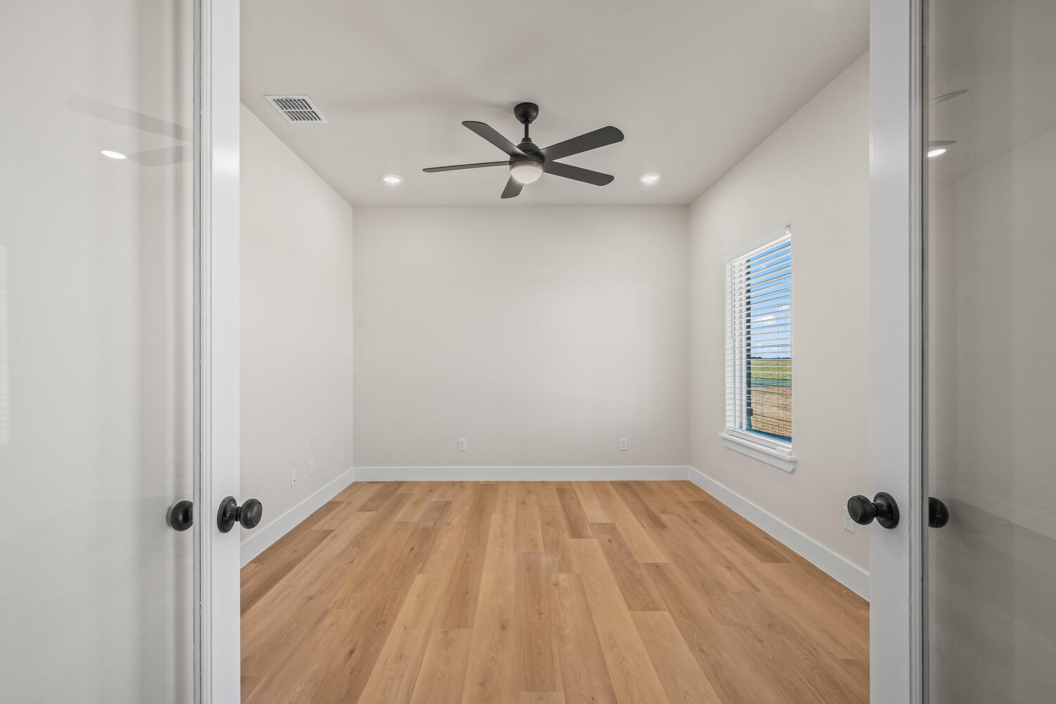 4121 County Road 7900