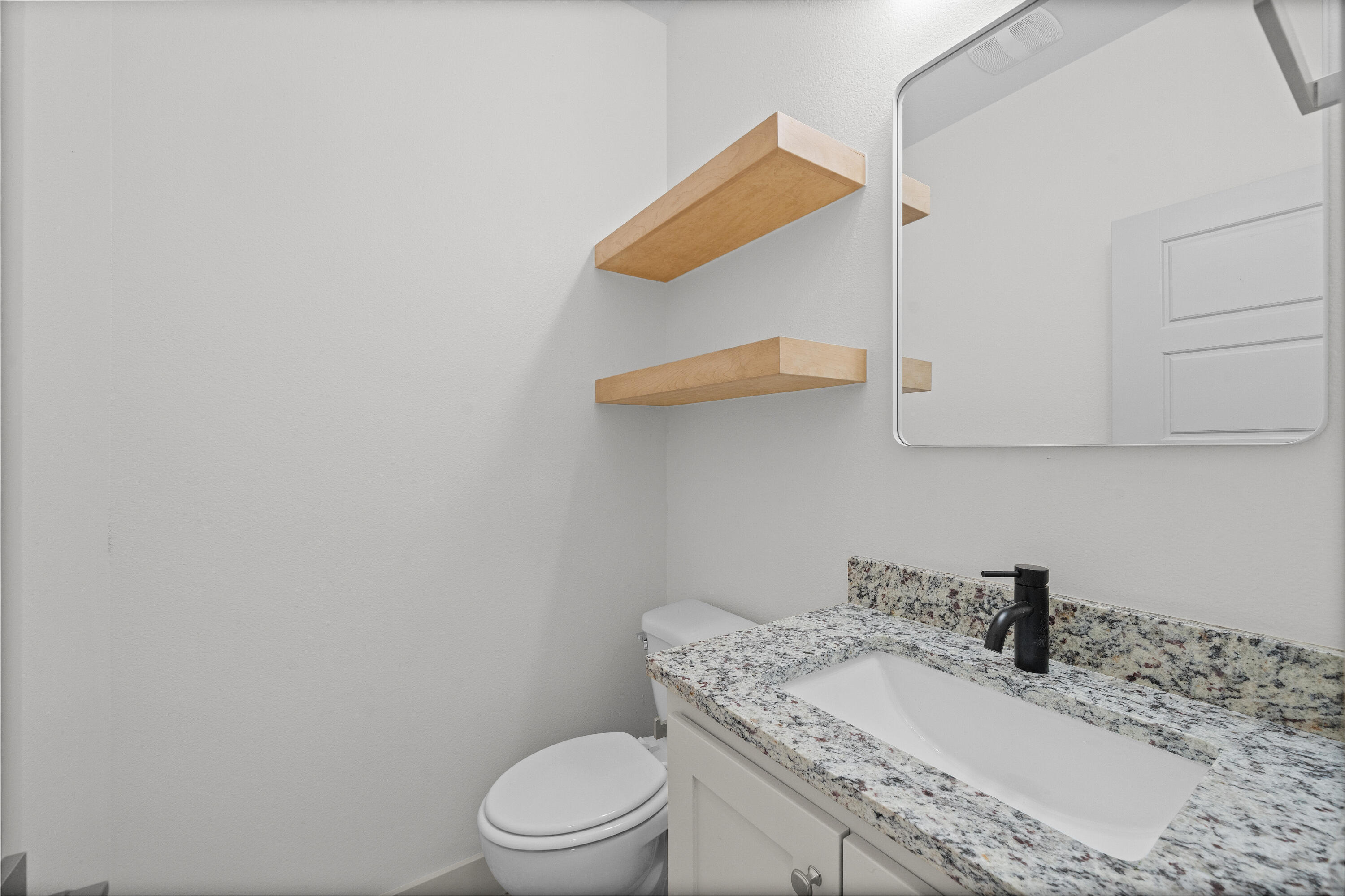 5421 County Road 6100