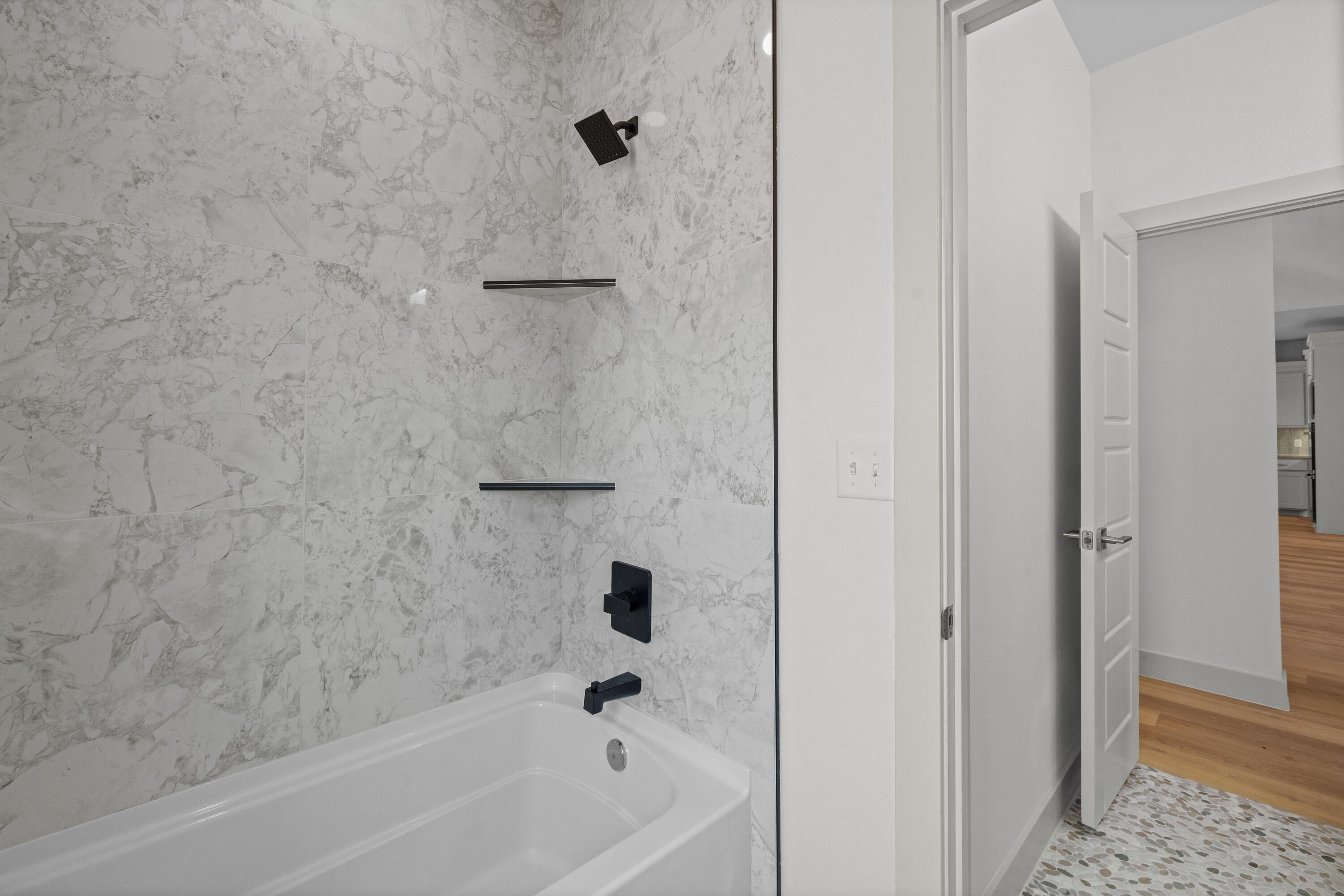 5421 County Road 6100