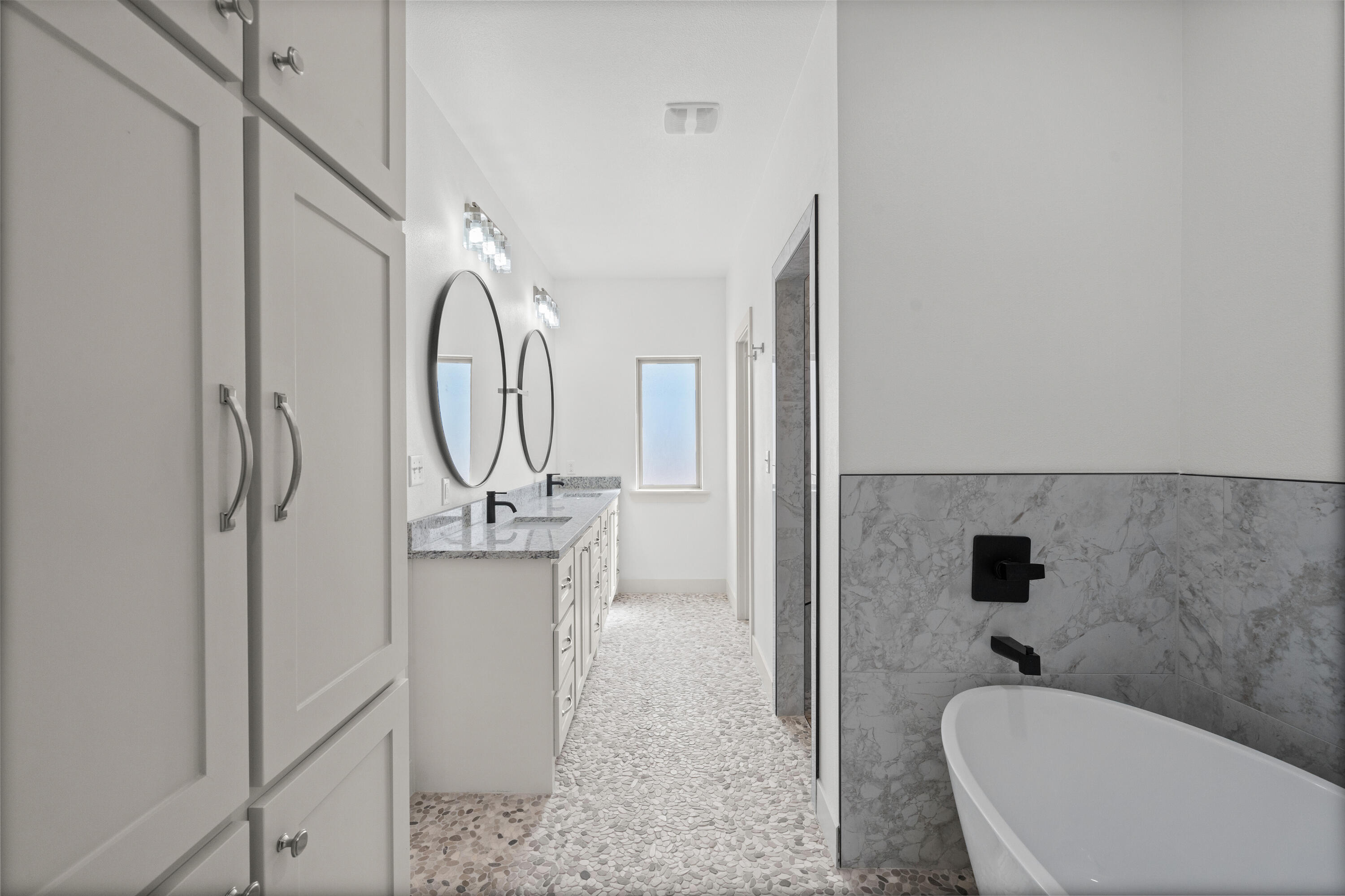 5421 County Road 6100