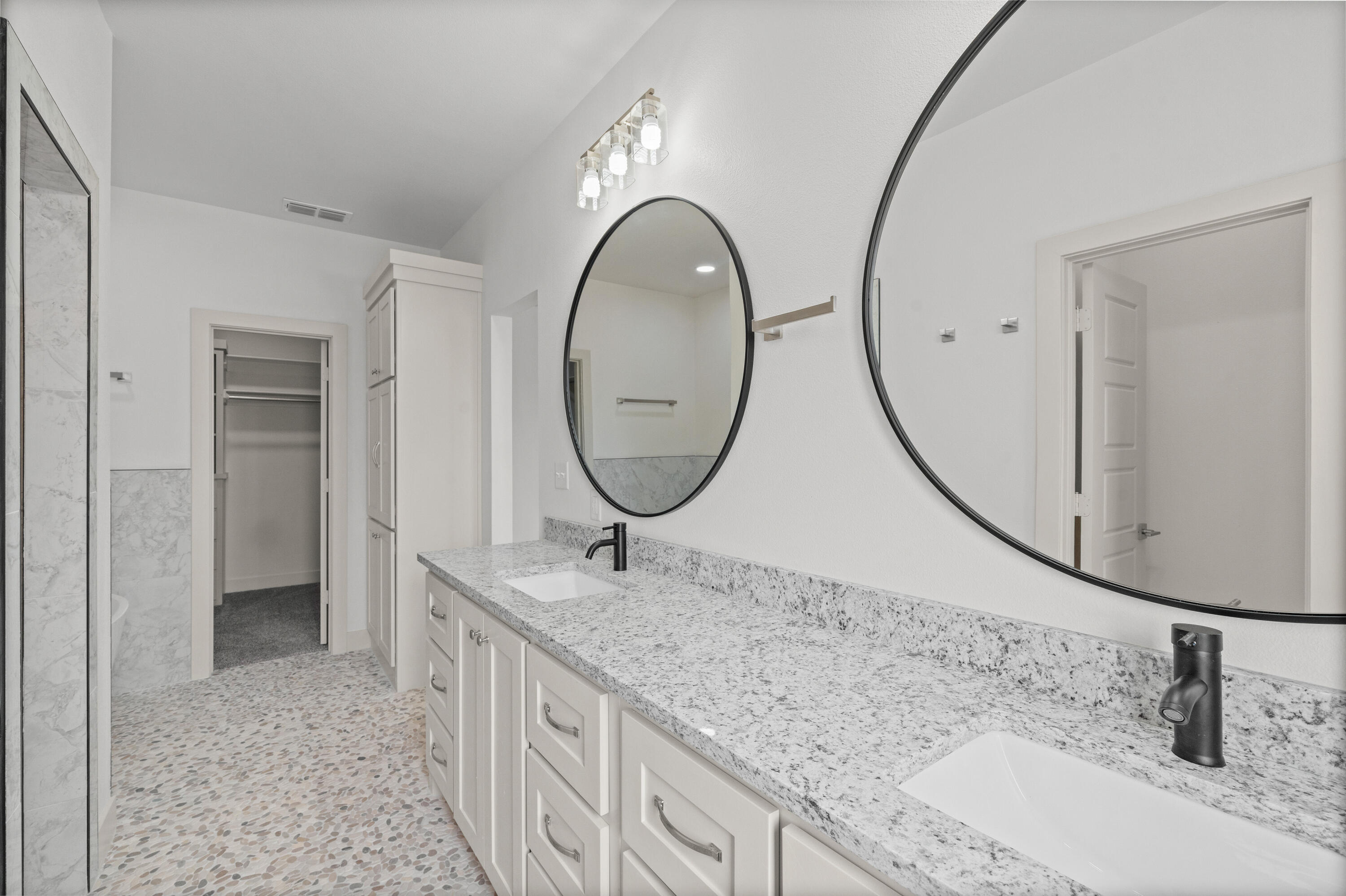 5421 County Road 6100