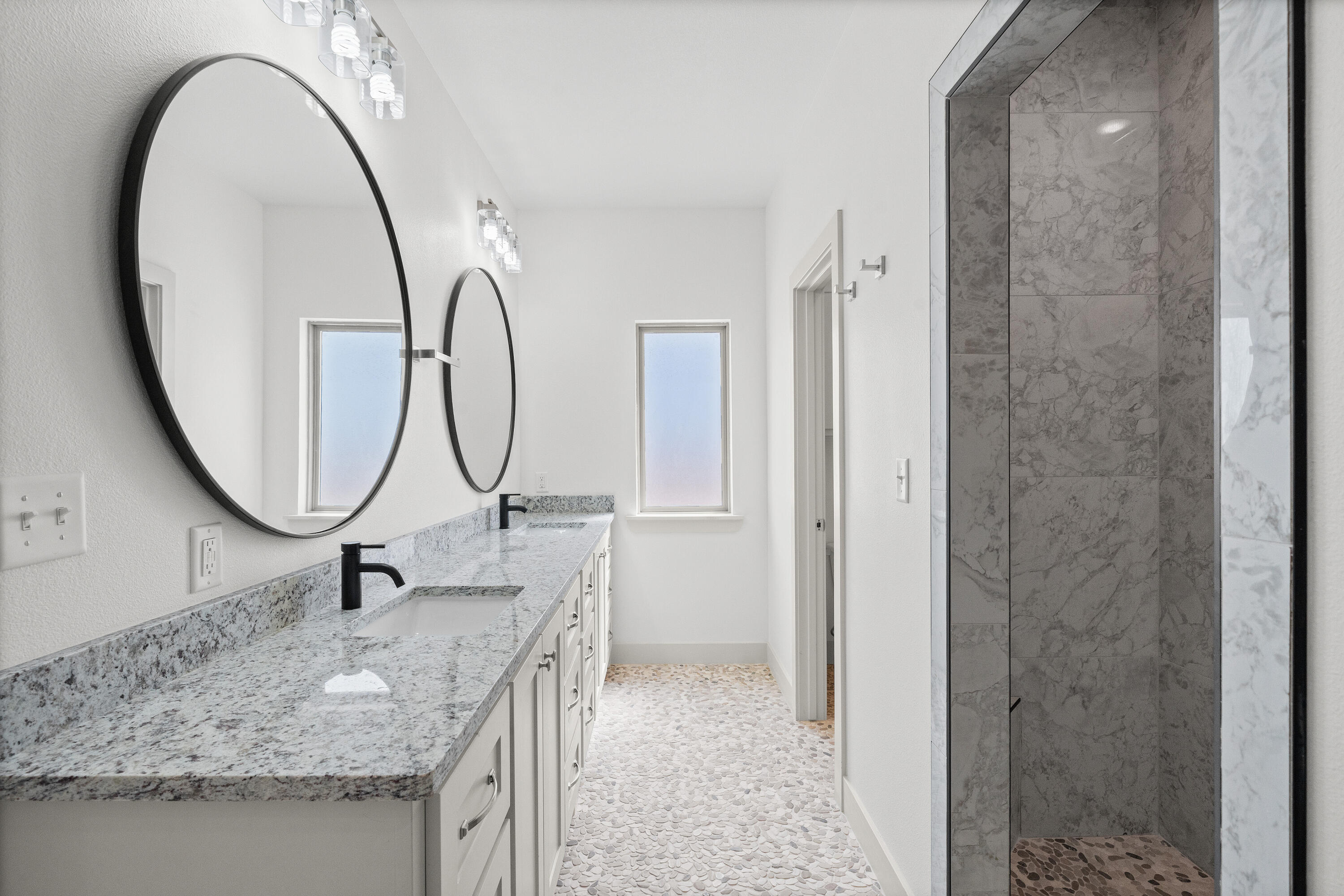 5421 County Road 6100