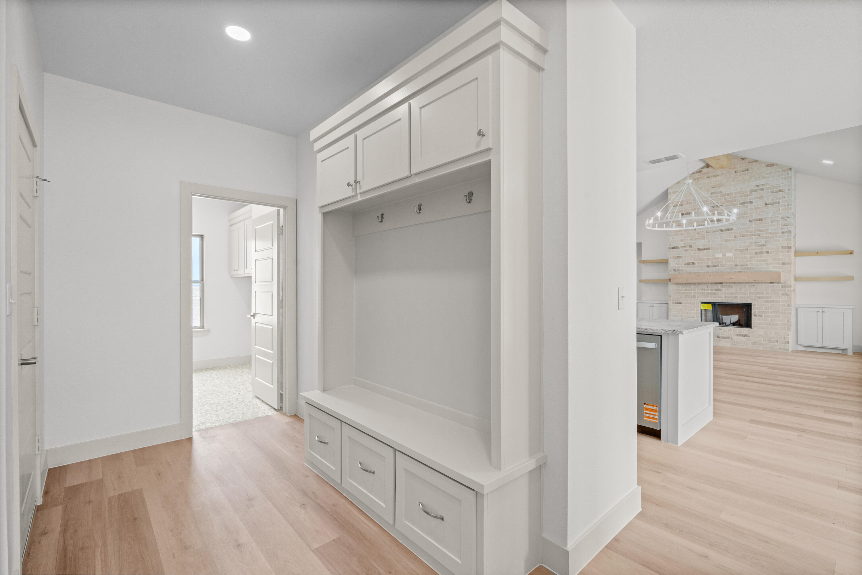 5421 County Road 6100