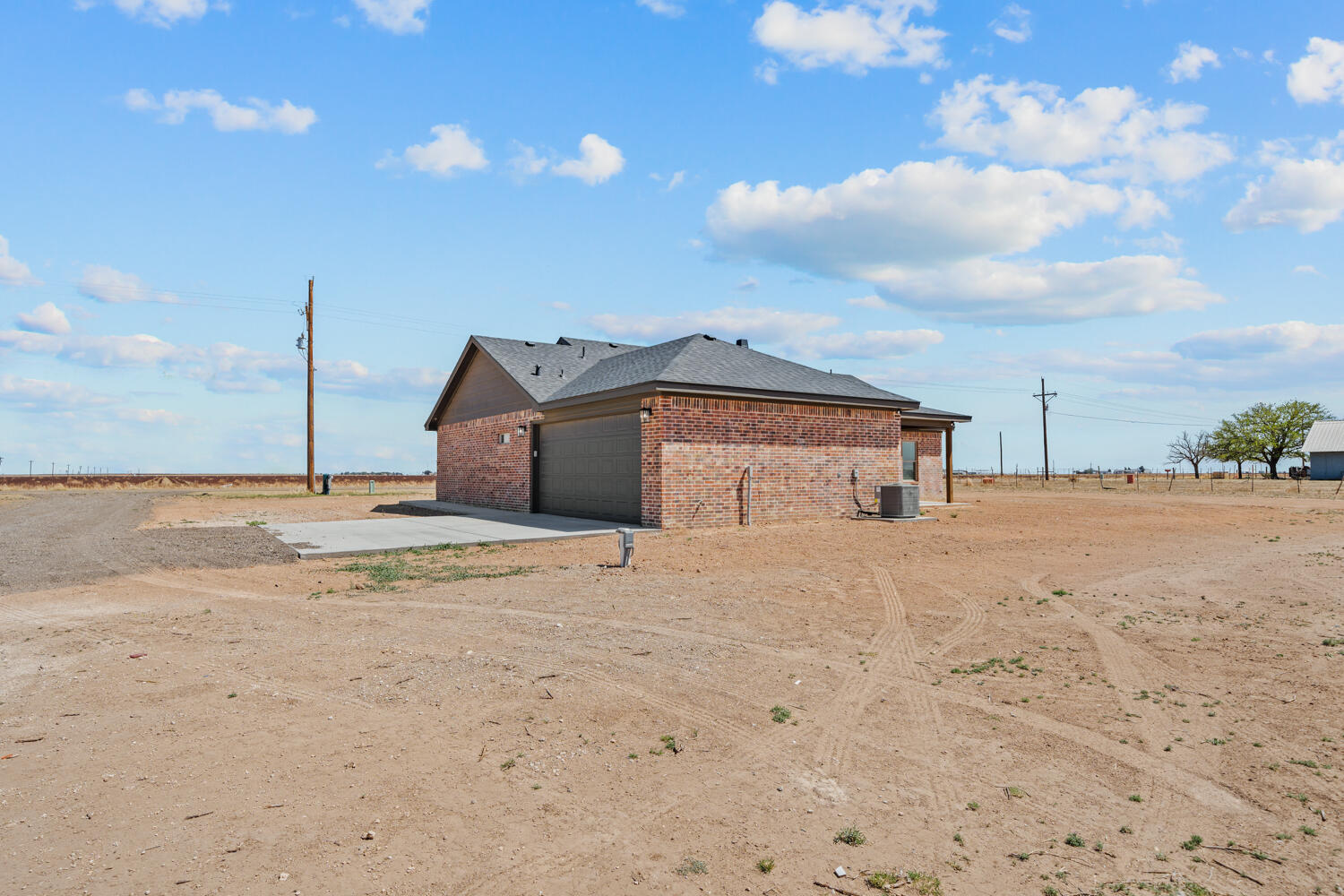 17008 County Road 3100