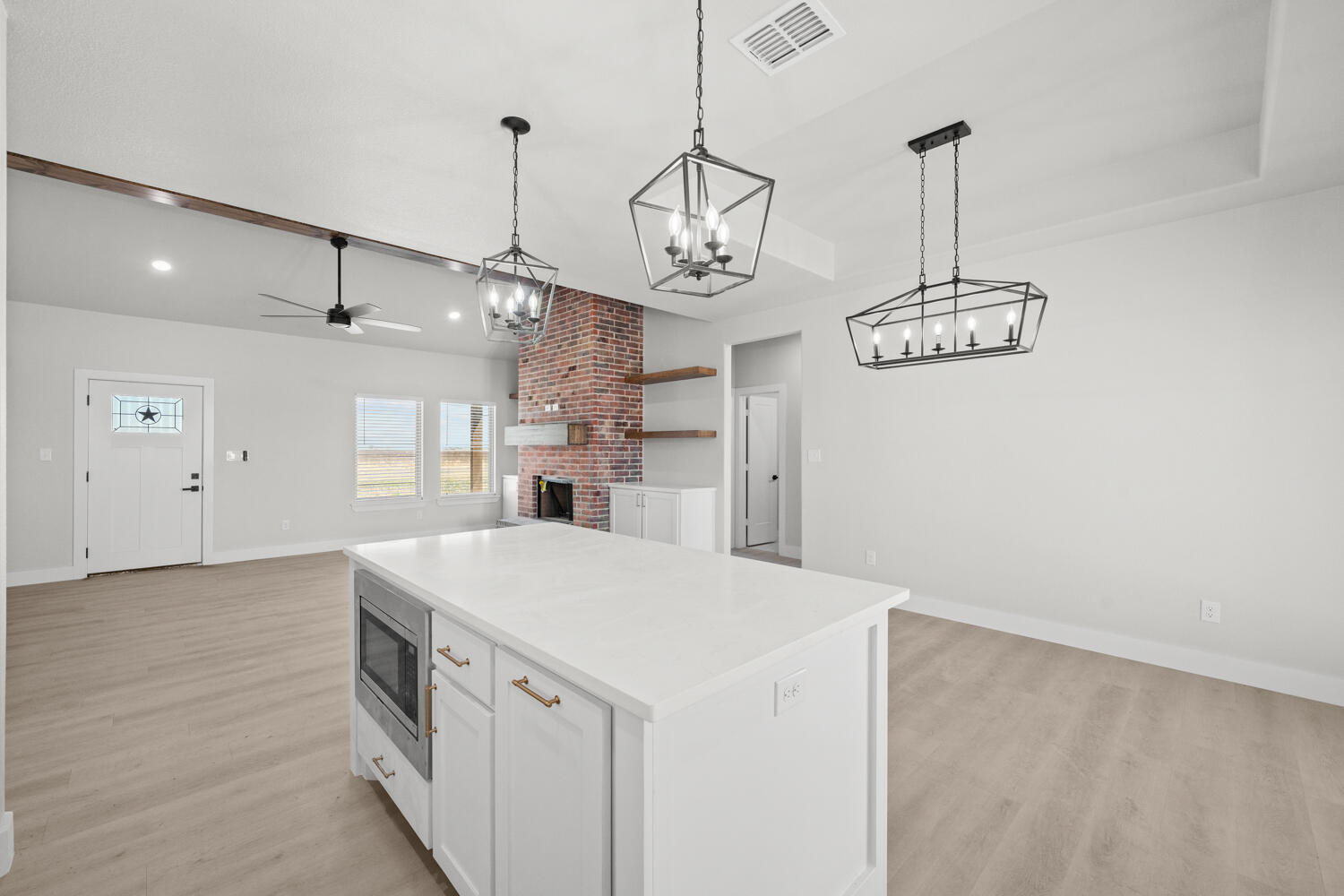 17008 County Road 3100
