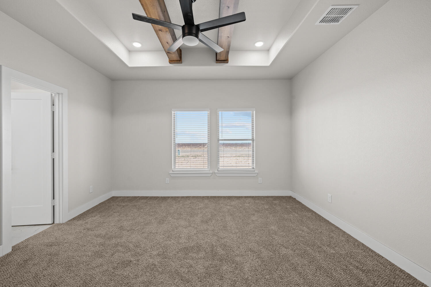 17008 County Road 3100