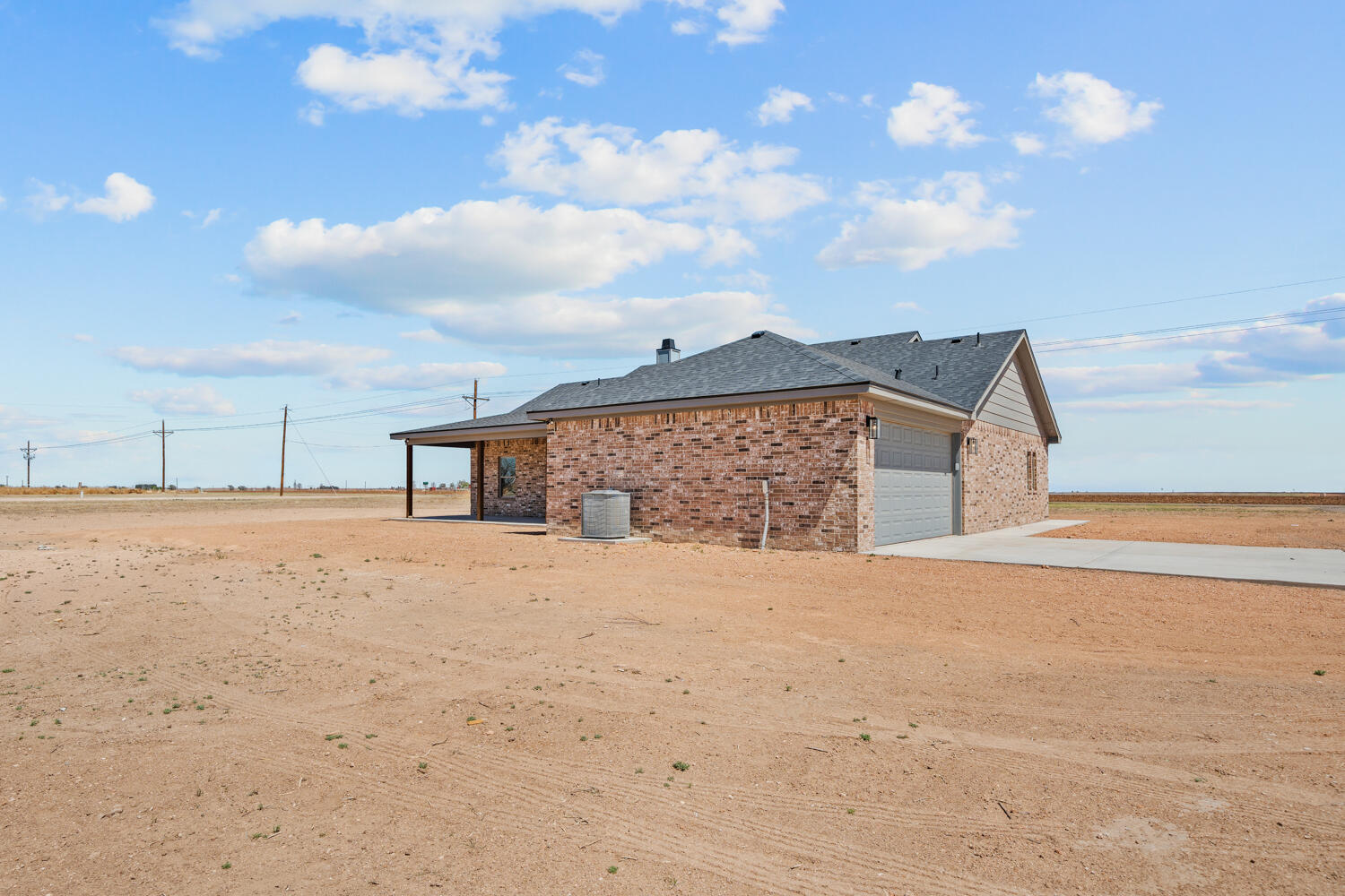 16904 County Road 3100