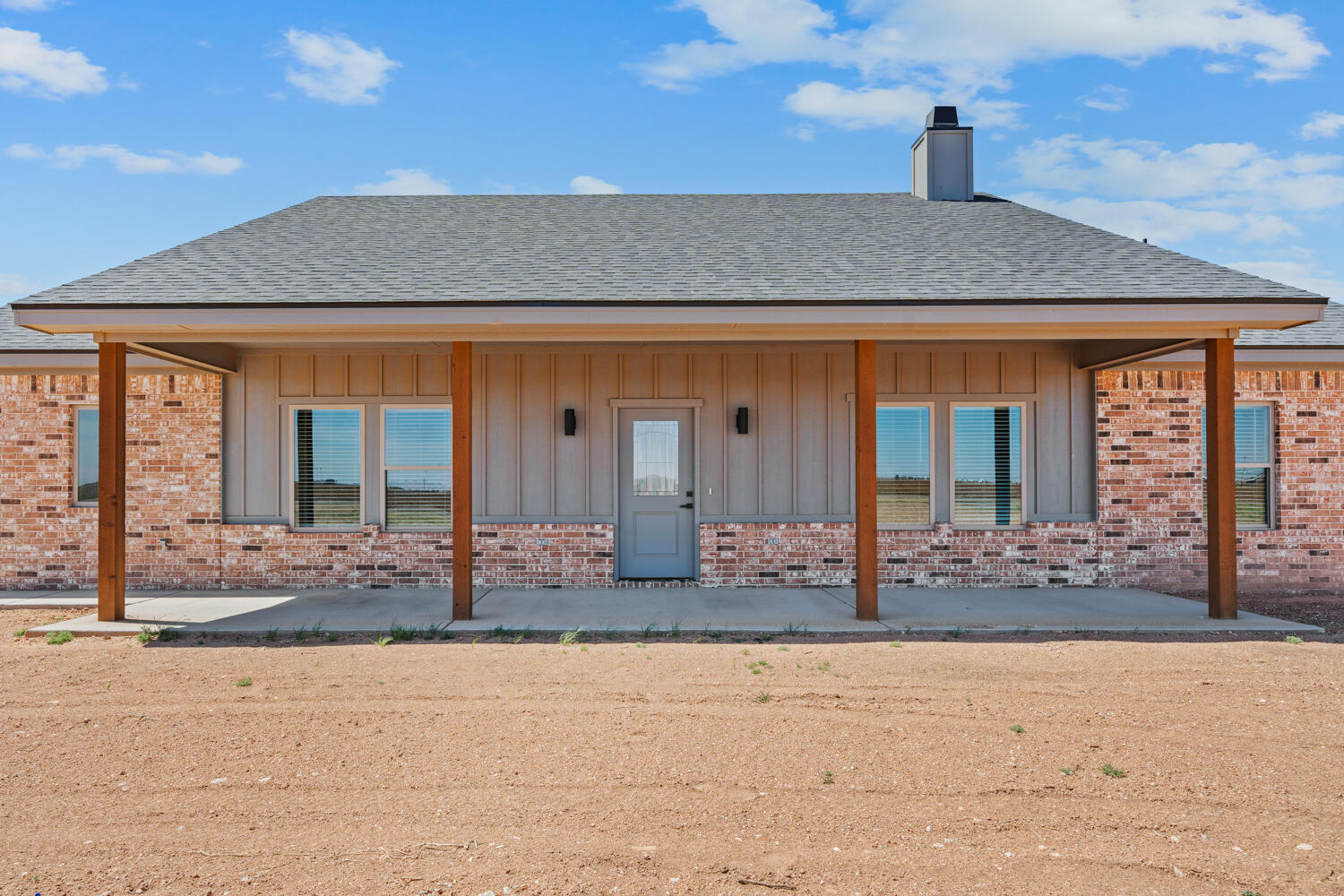 16904 County Road 3100