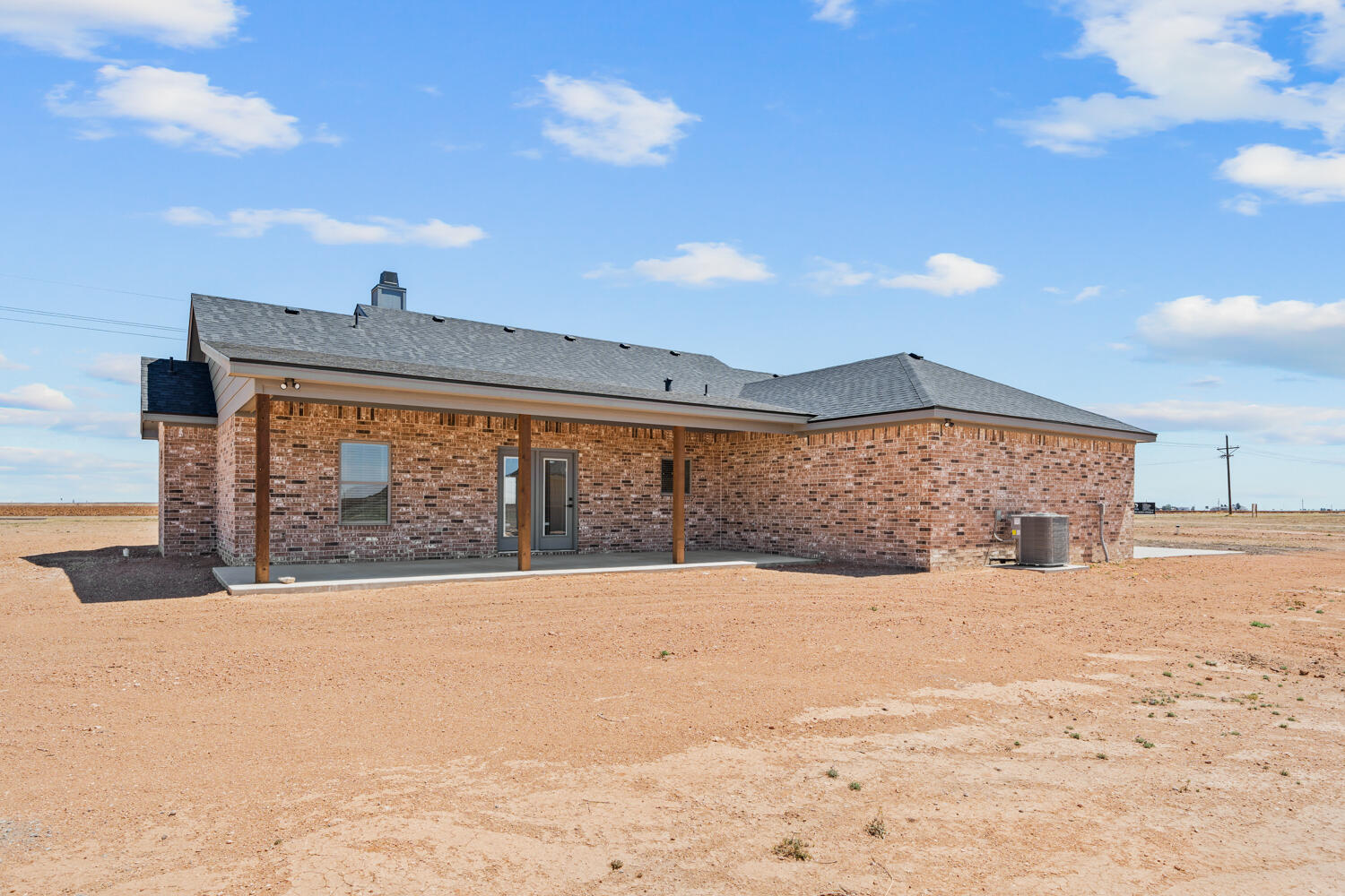 16904 County Road 3100