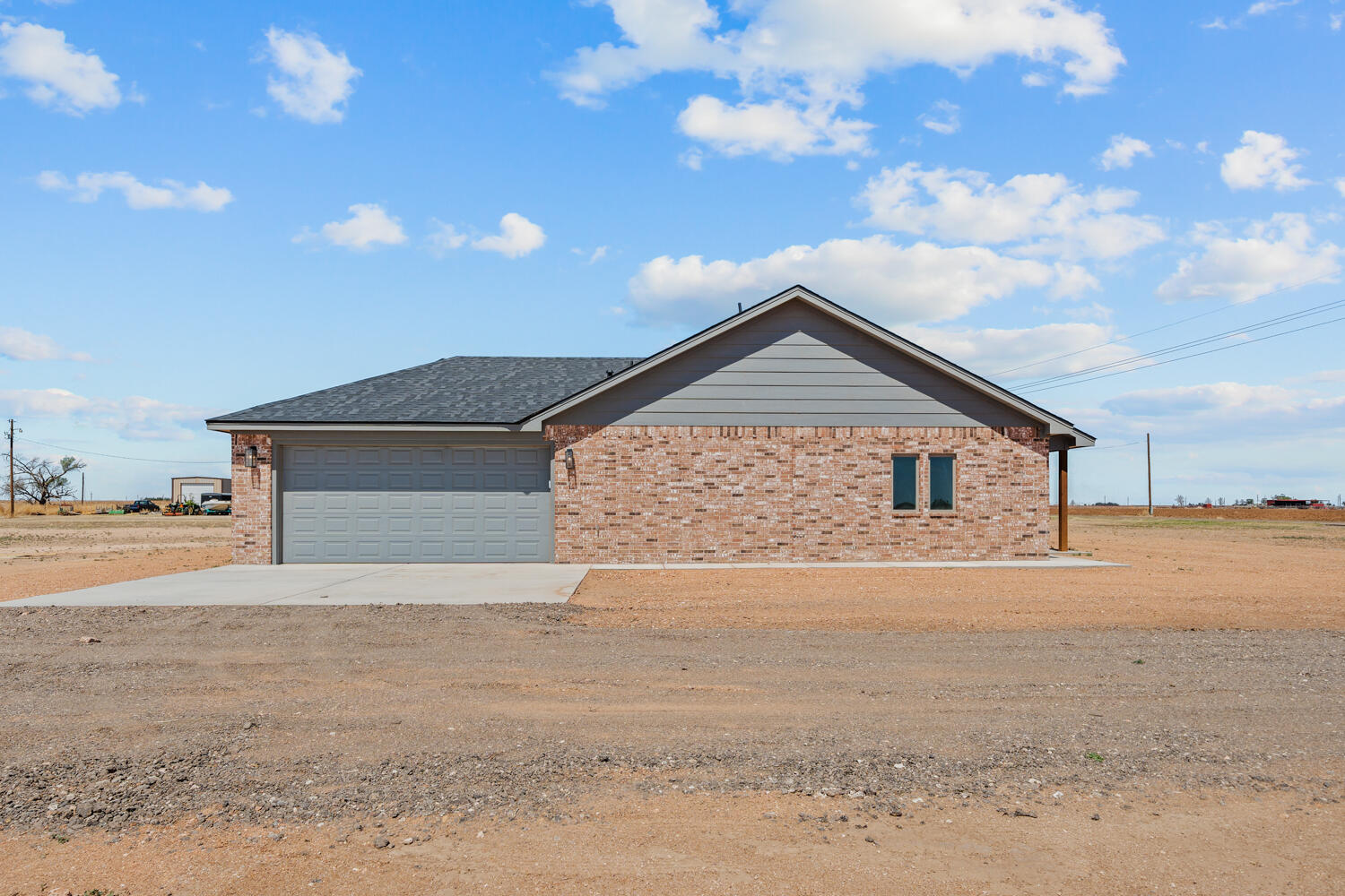 16904 County Road 3100