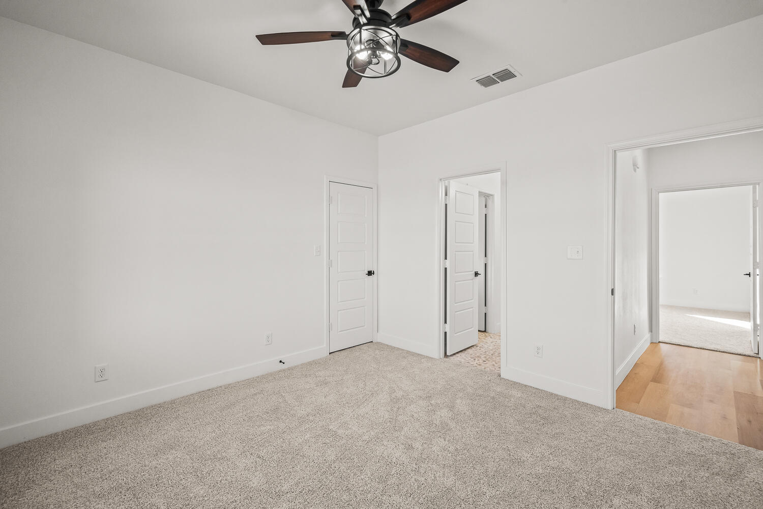 4084 Hawk Road