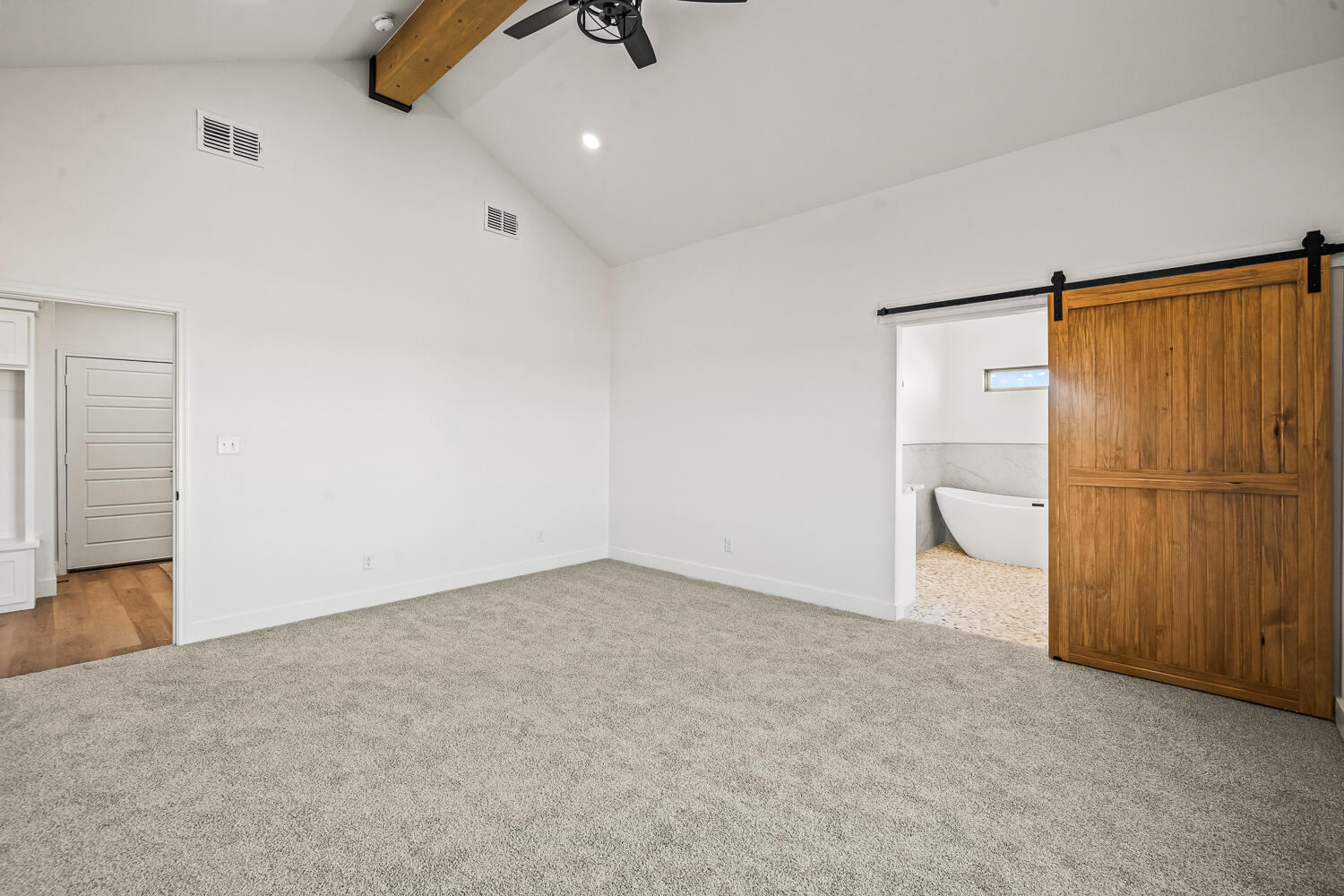 4084 Hawk Road