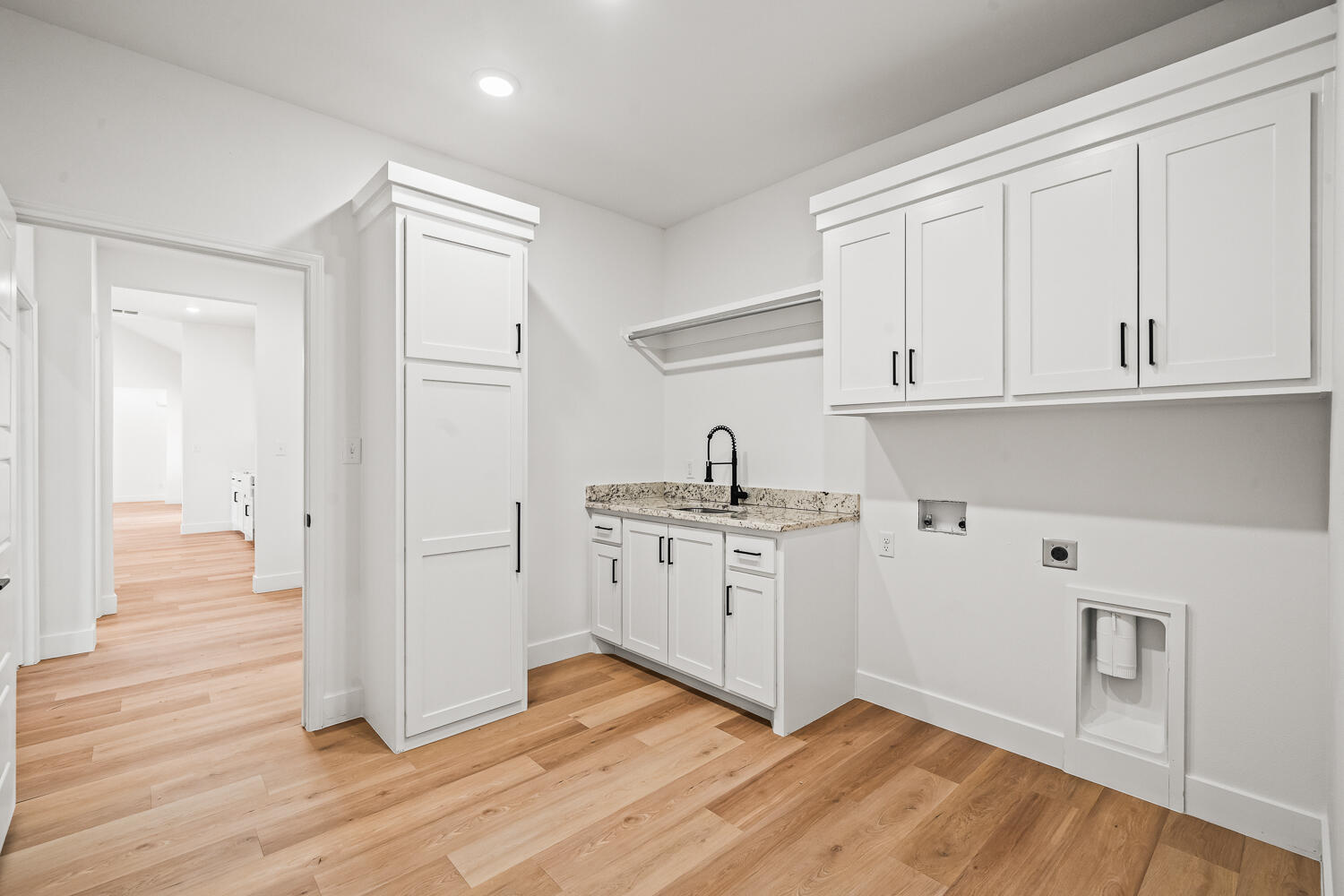 4084 Hawk Road