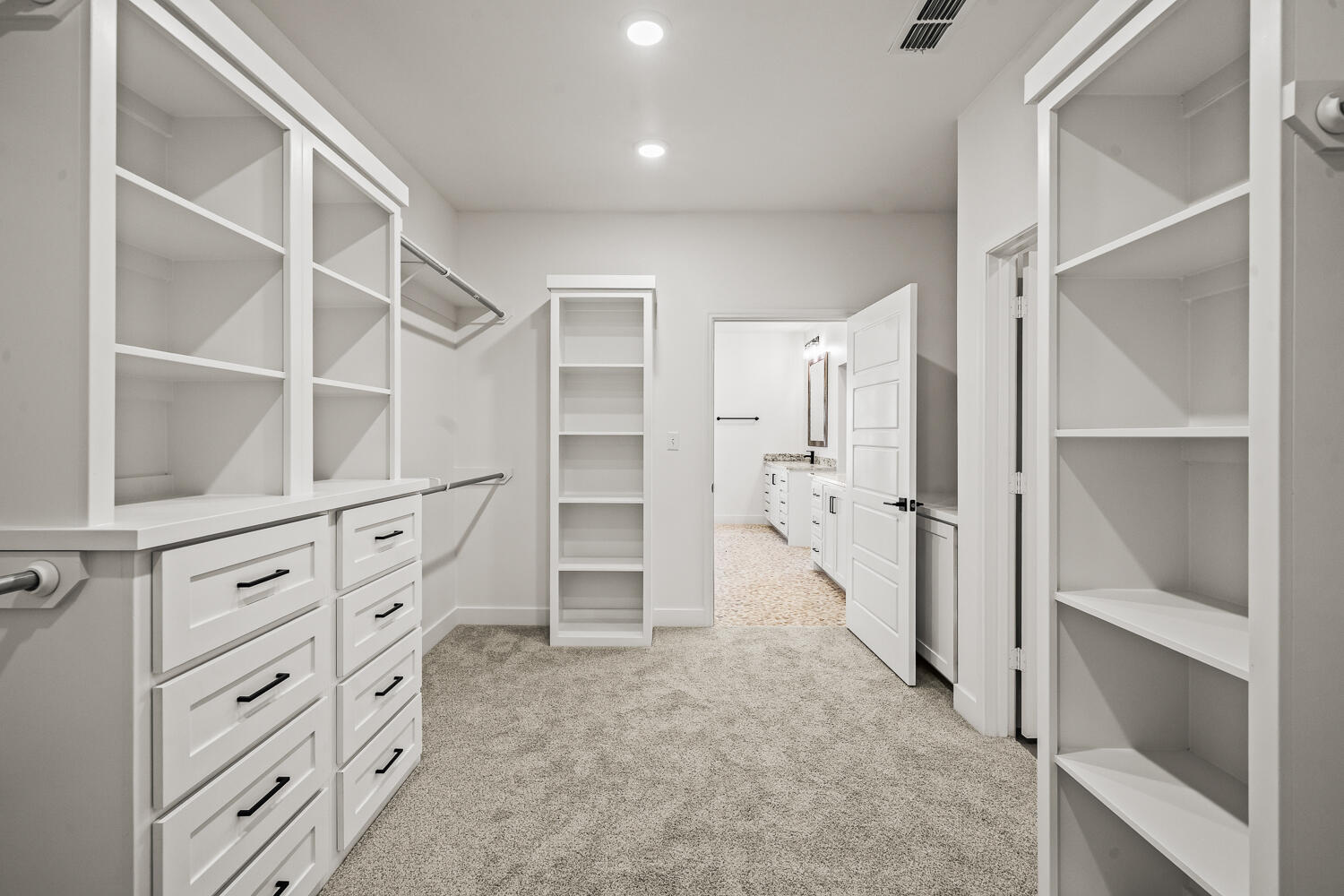 4084 Hawk Road