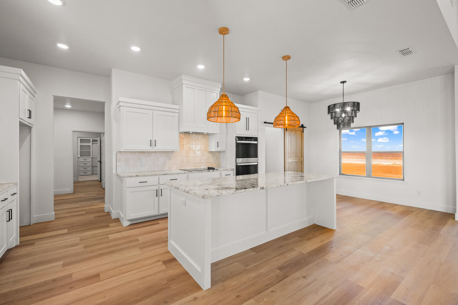 4084 Hawk Road