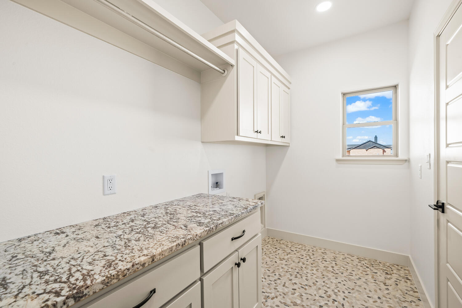 4056 Hawk Road