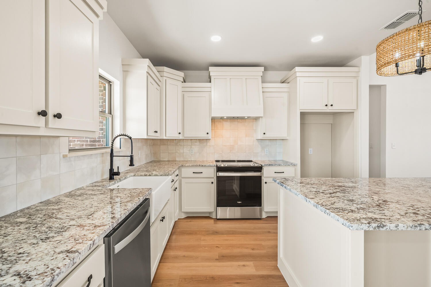 4056 Hawk Road