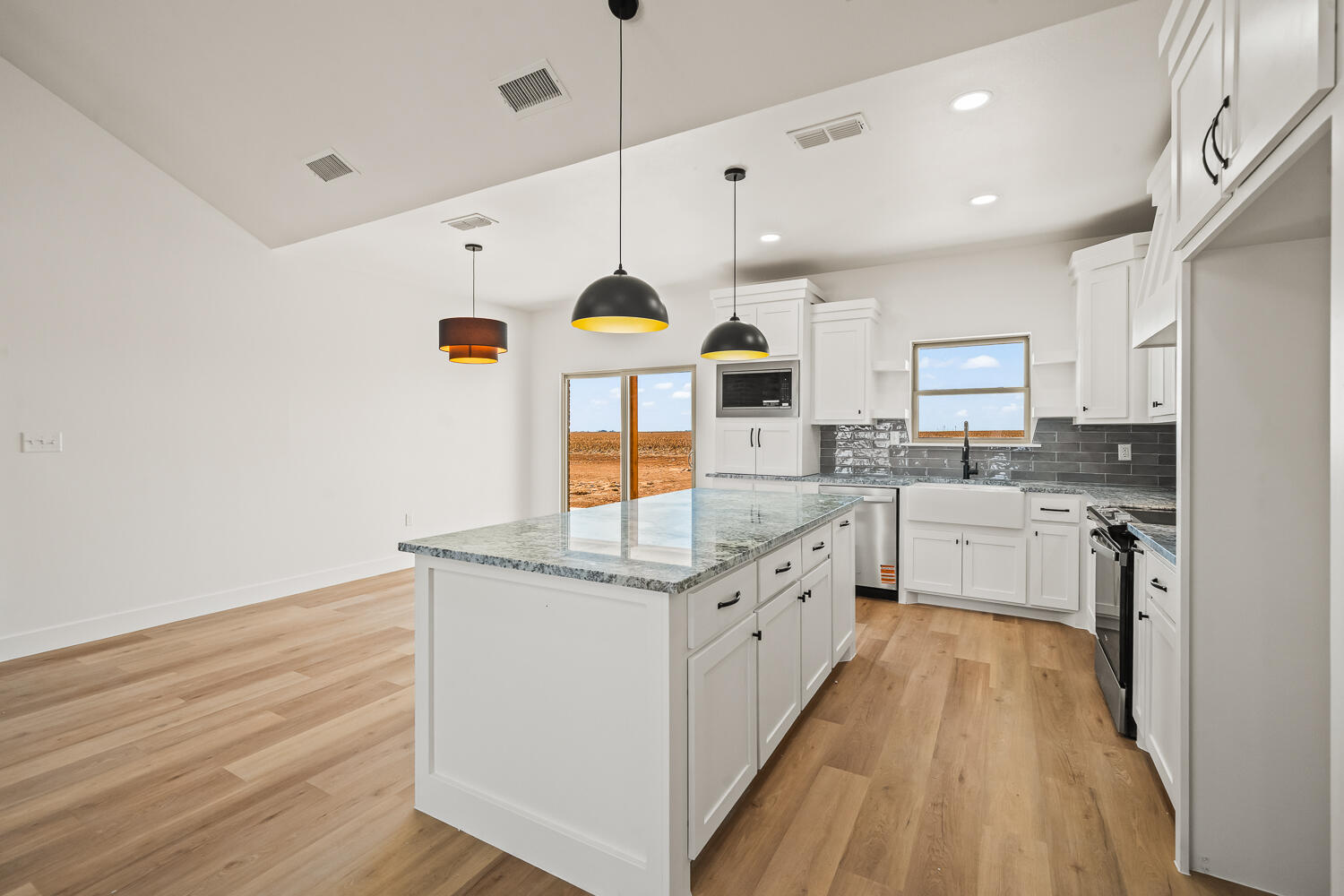 4062 Hawk Road