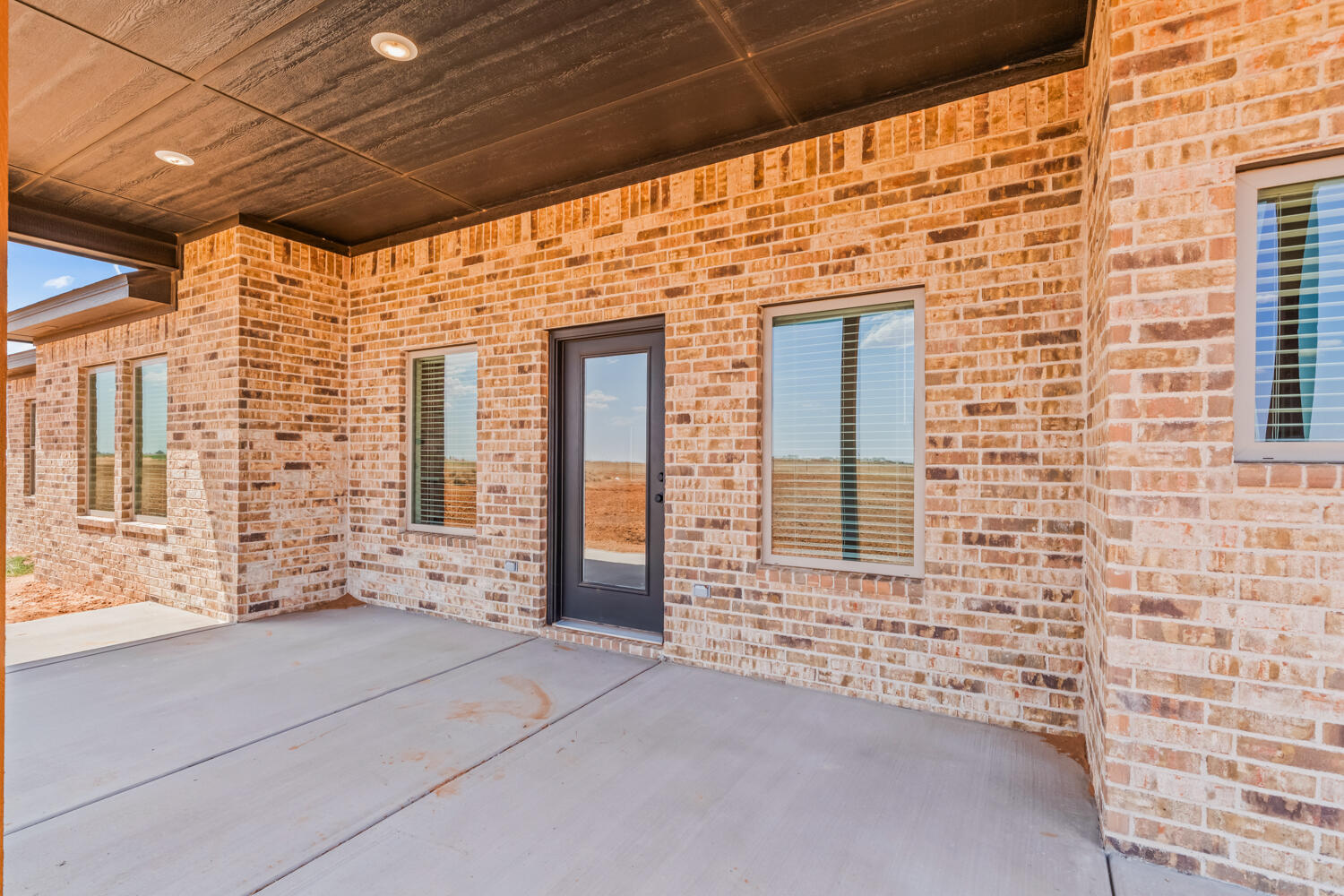 8005 County Road 6100