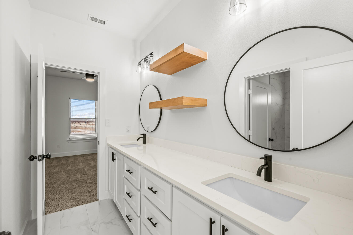 6512 N Farm To Market 2528