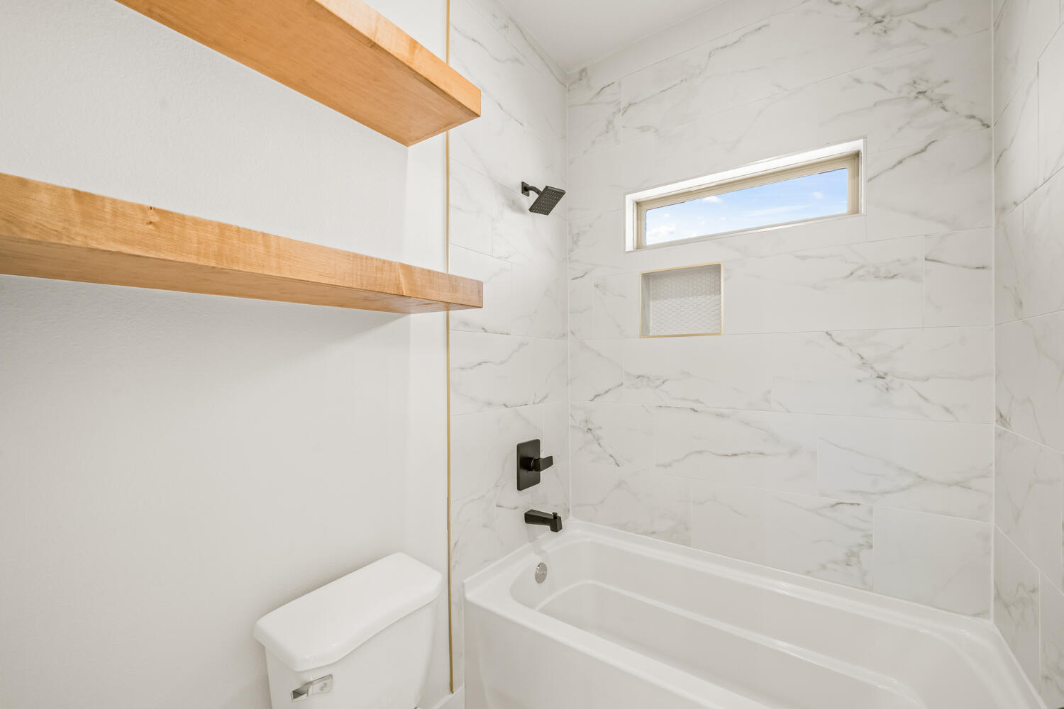 6512 N Farm To Market 2528