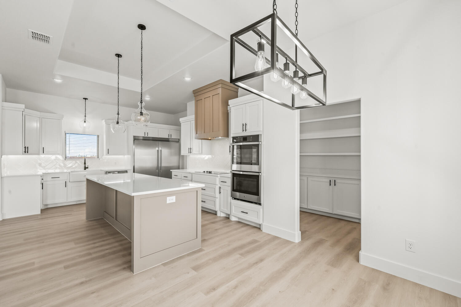 6512 N Farm To Market 2528