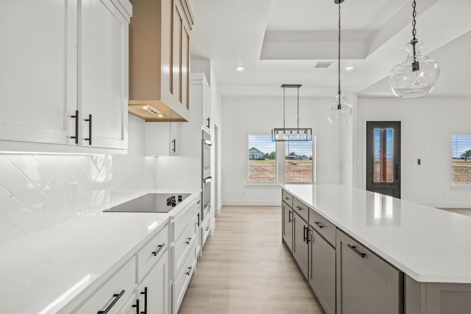 6512 N Farm To Market 2528