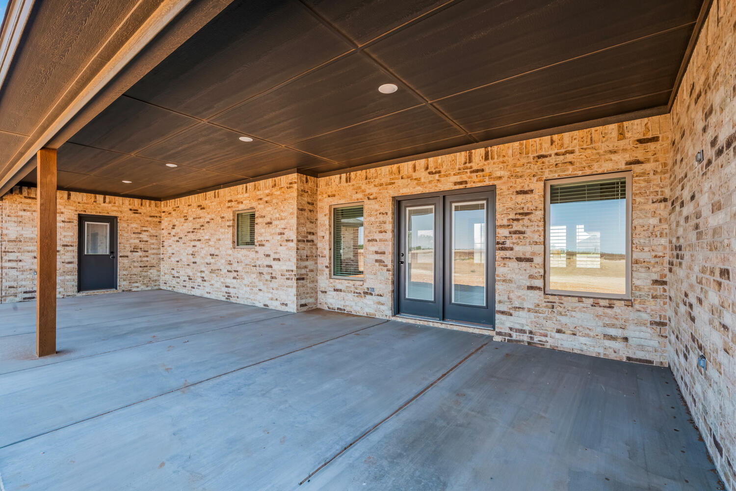 6512 N Farm To Market 2528