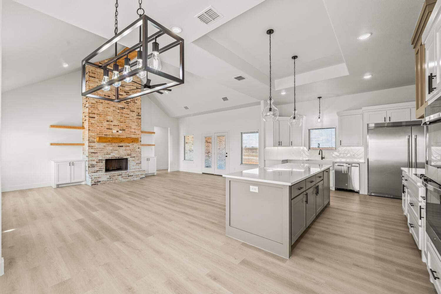6512 N Farm To Market 2528