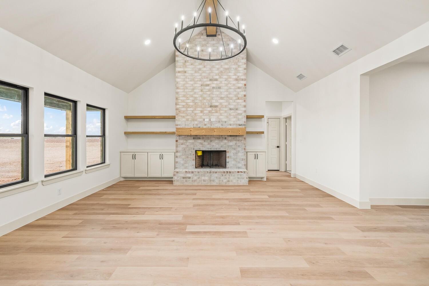 5603 County Road 6100