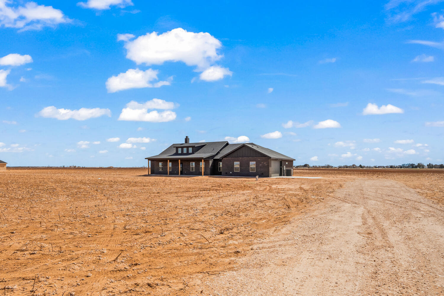 5601 County Road 6100