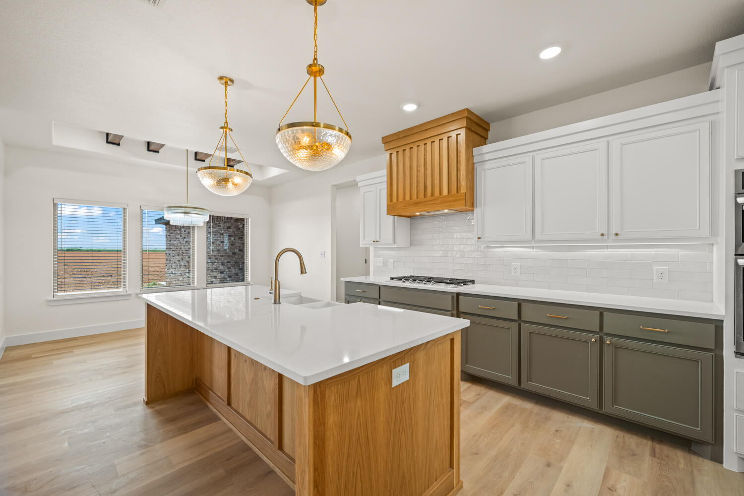 7511 N Farm To Market Road 1729