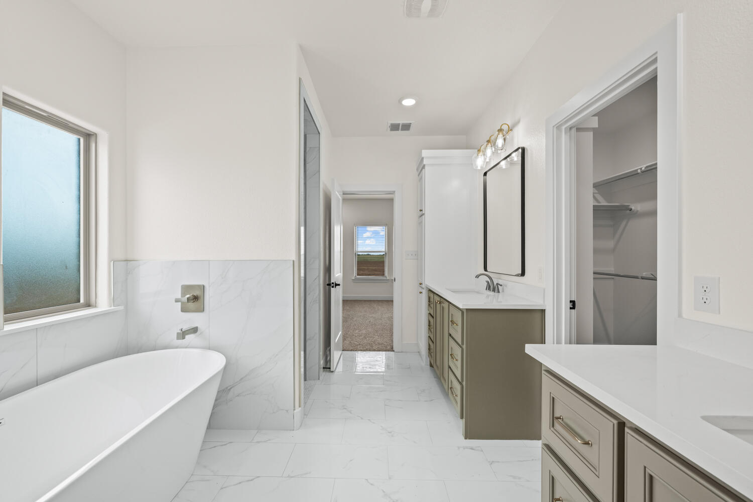 7511 N Farm To Market Road 1729
