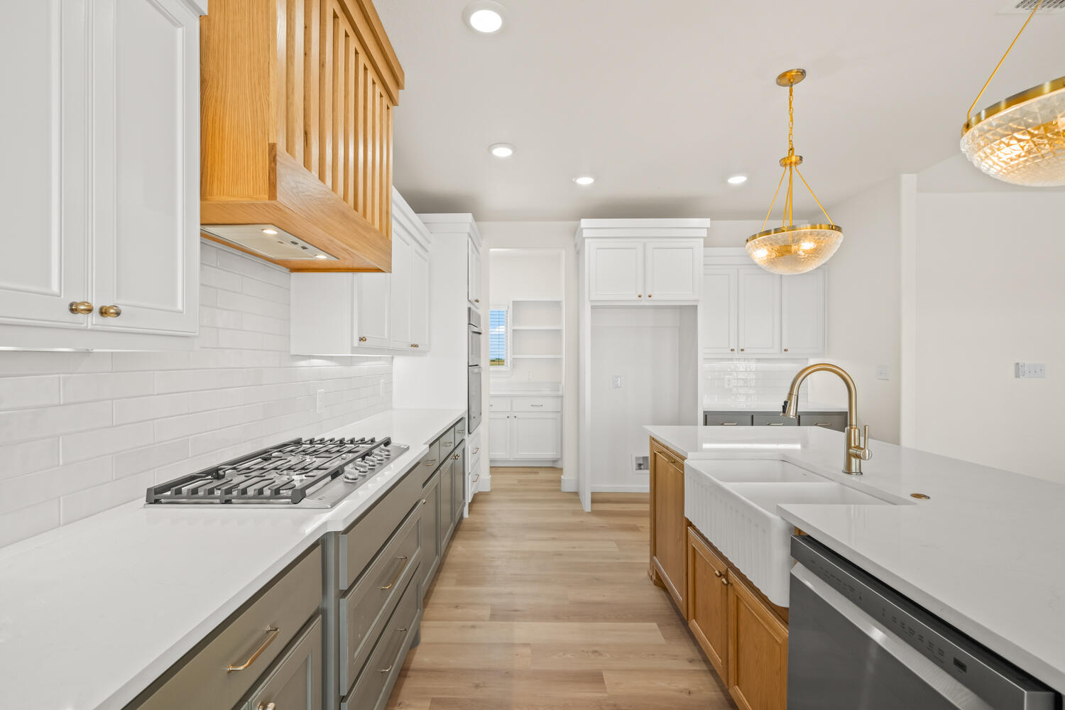 7511 N Farm To Market Road 1729