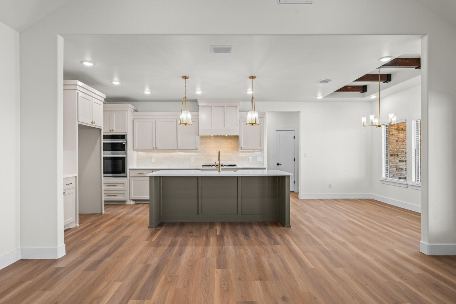 7013 N Farm To Market Road 1729