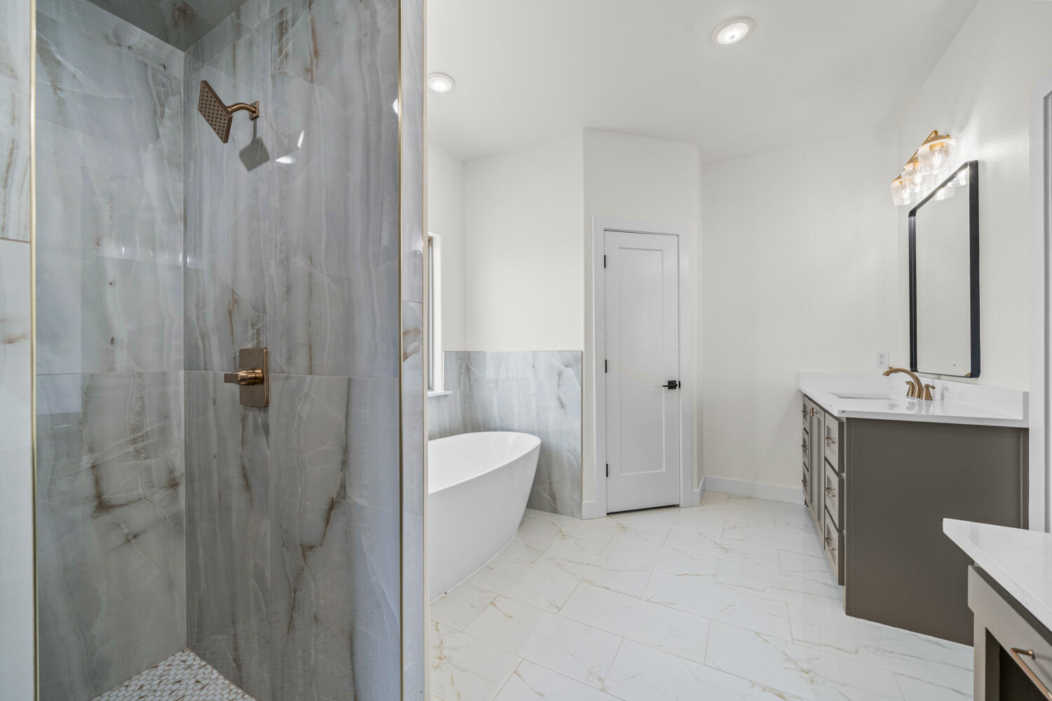 7013 N Farm To Market Road 1729