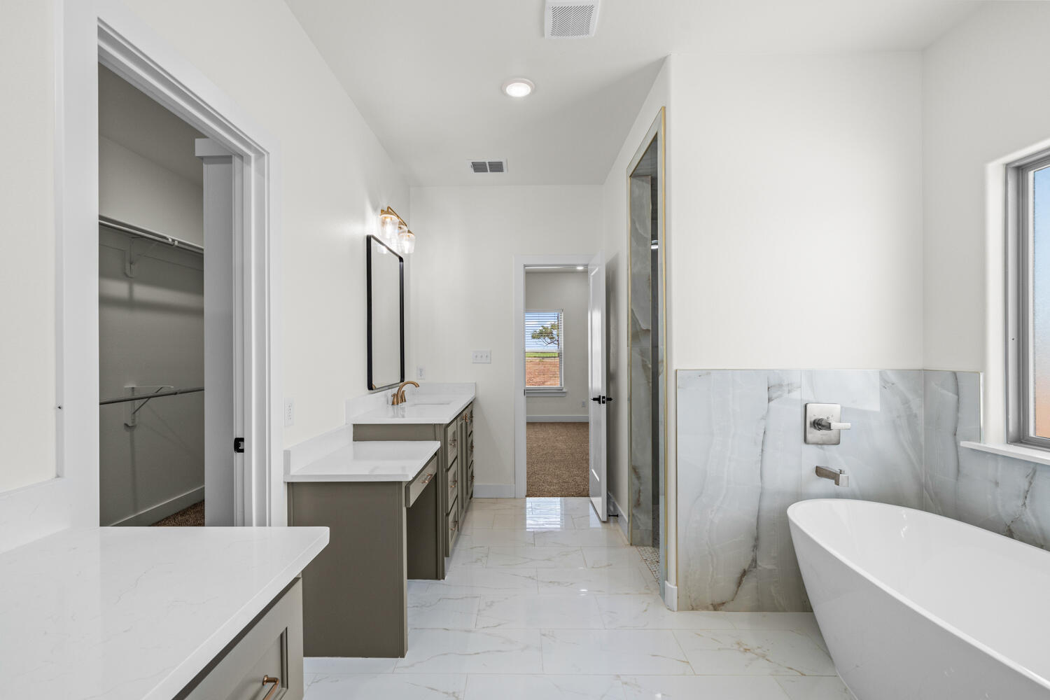 7013 N Farm To Market Road 1729
