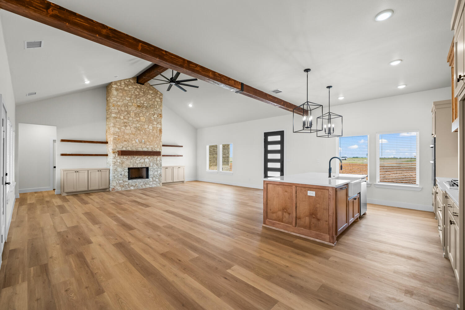 7201 N Farm To Market Road 1729