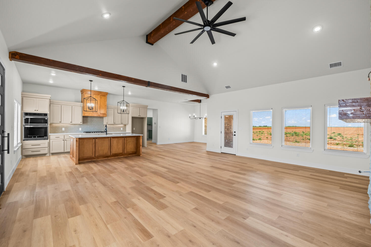 7201 N Farm To Market Road 1729