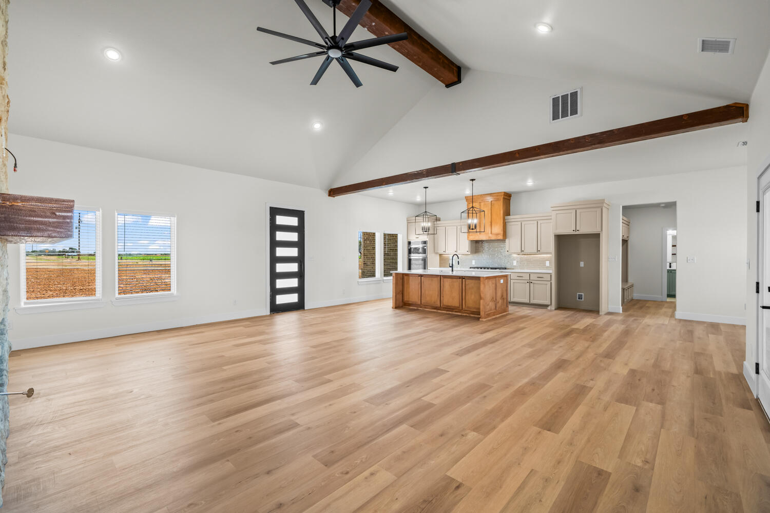 7201 N Farm To Market Road 1729
