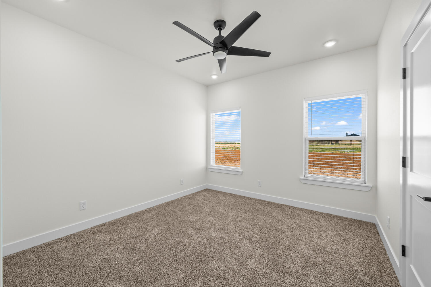7201 N Farm To Market Road 1729