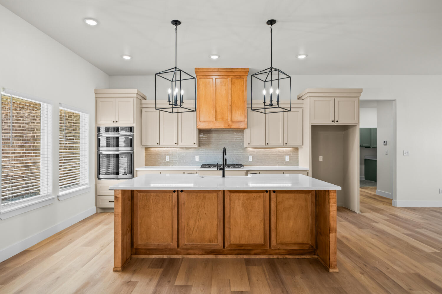 7201 N Farm To Market Road 1729