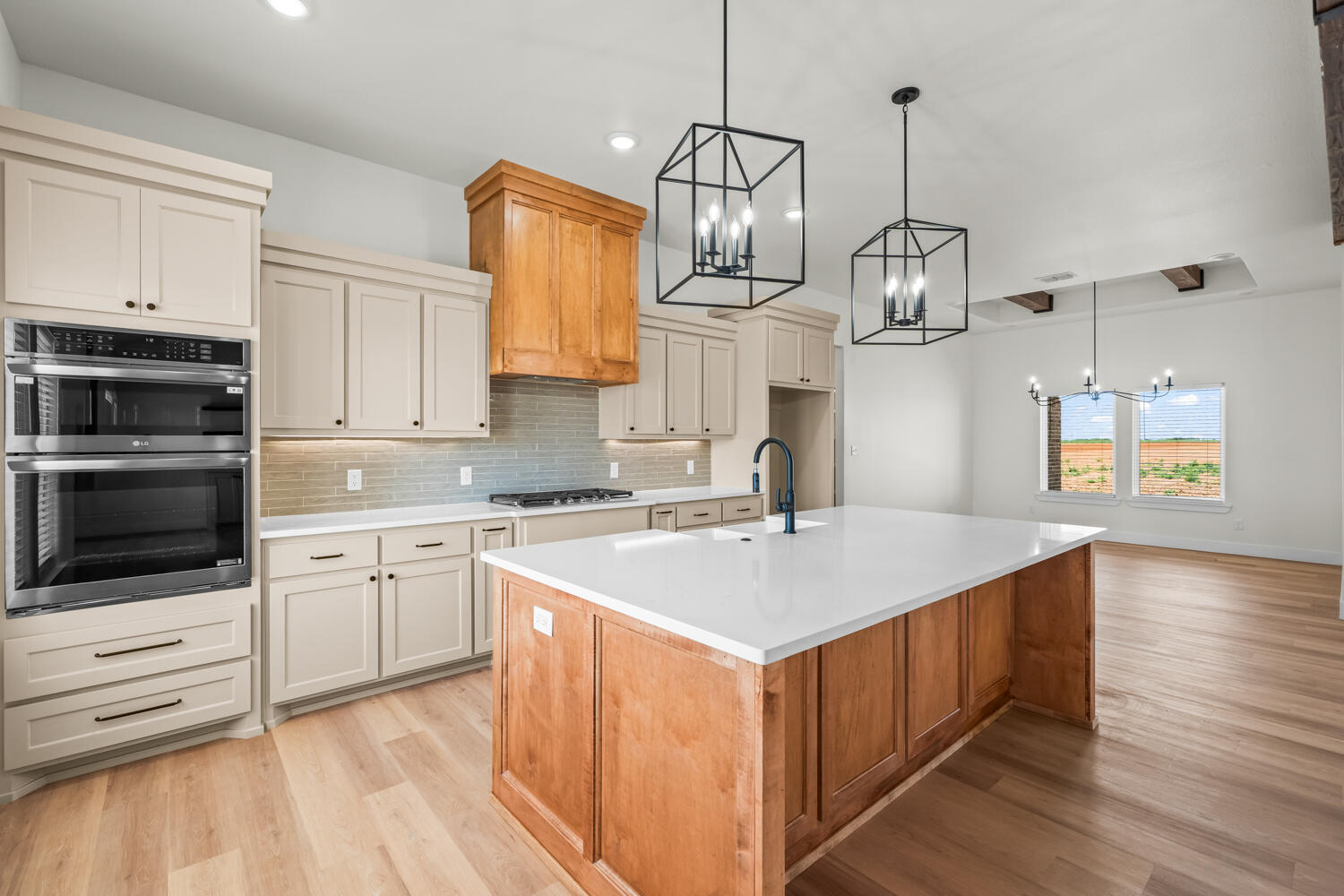 7201 N Farm To Market Road 1729