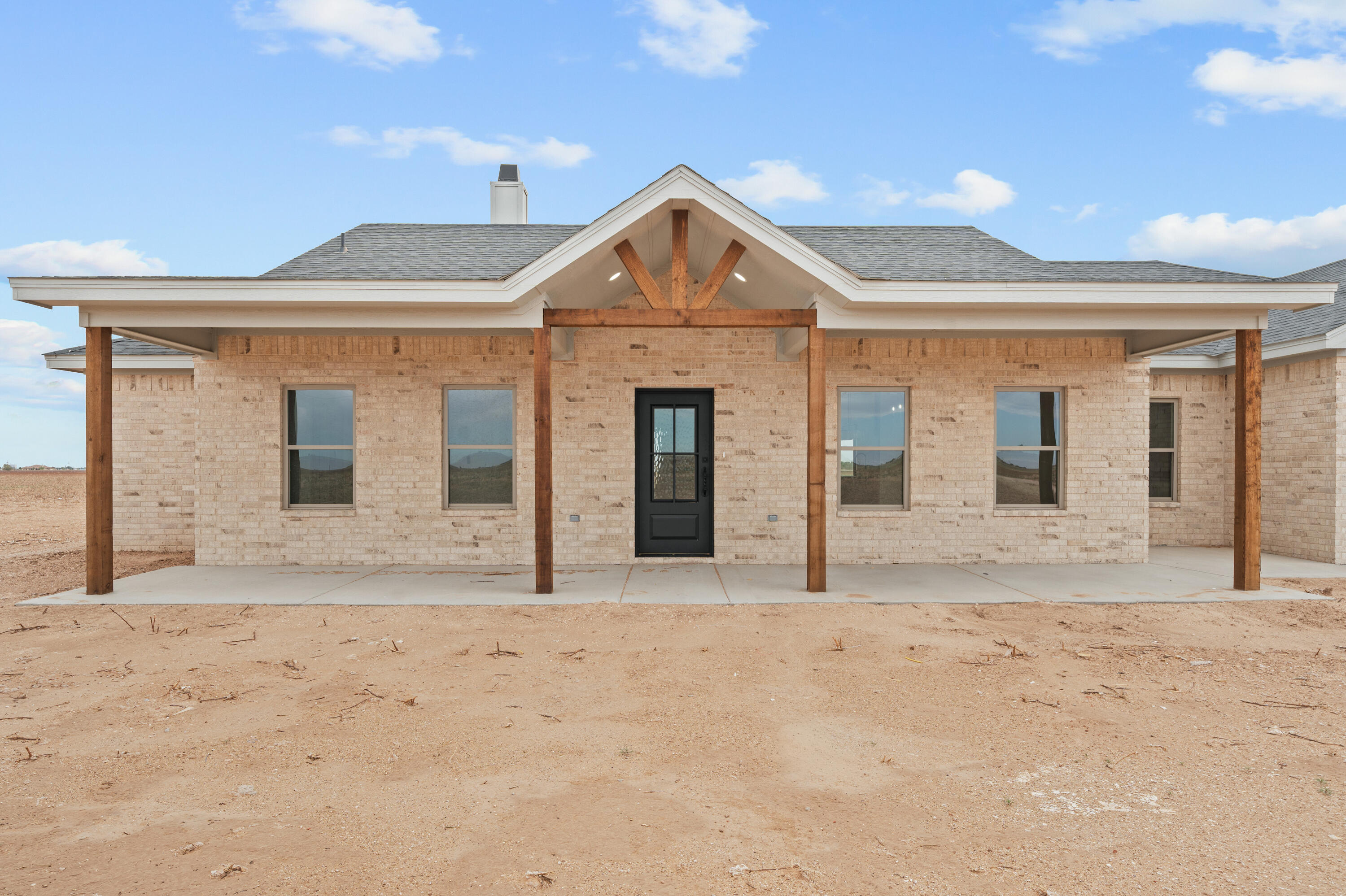 5421 County Road 6100
