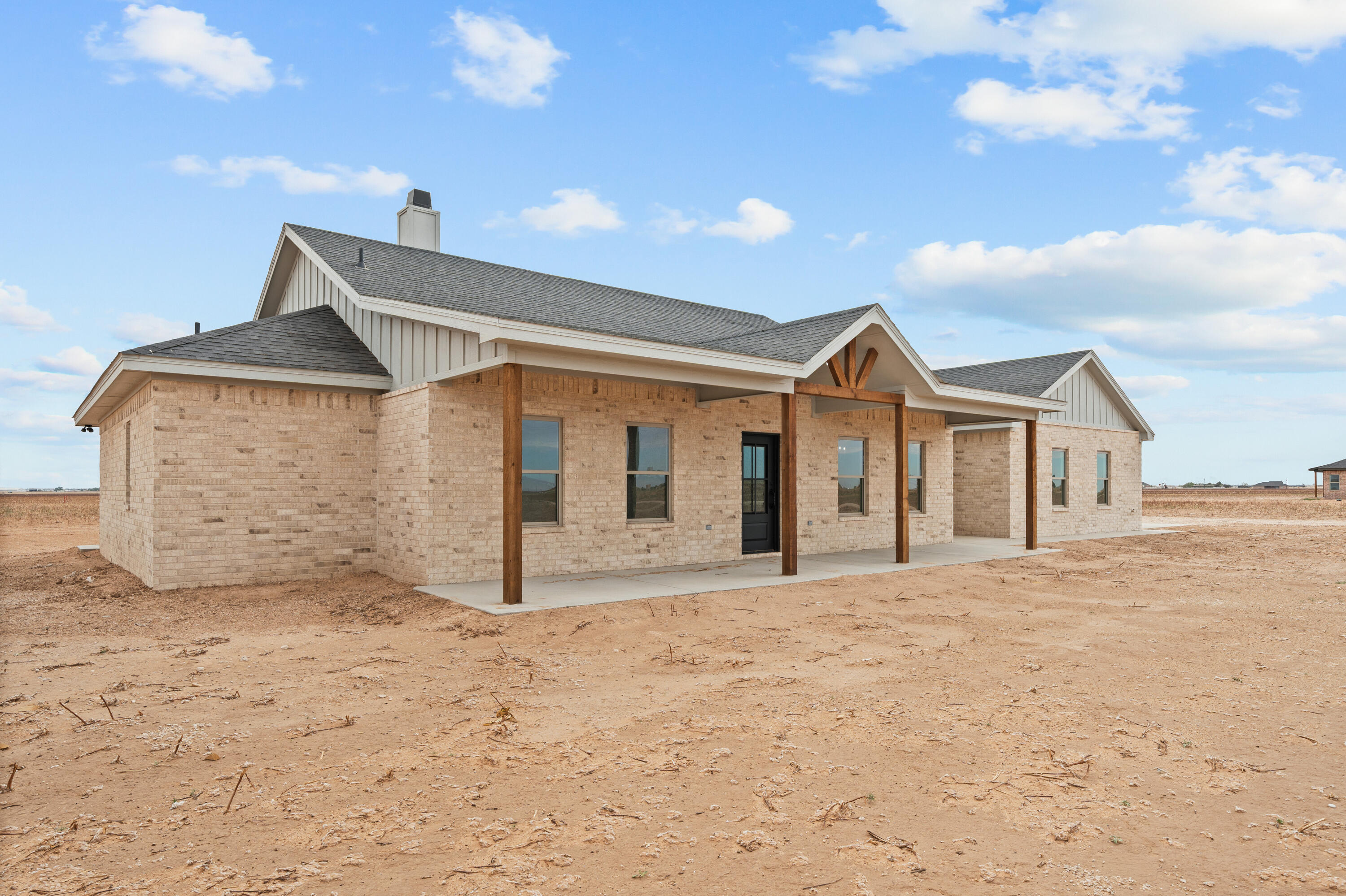 5421 County Road 6100