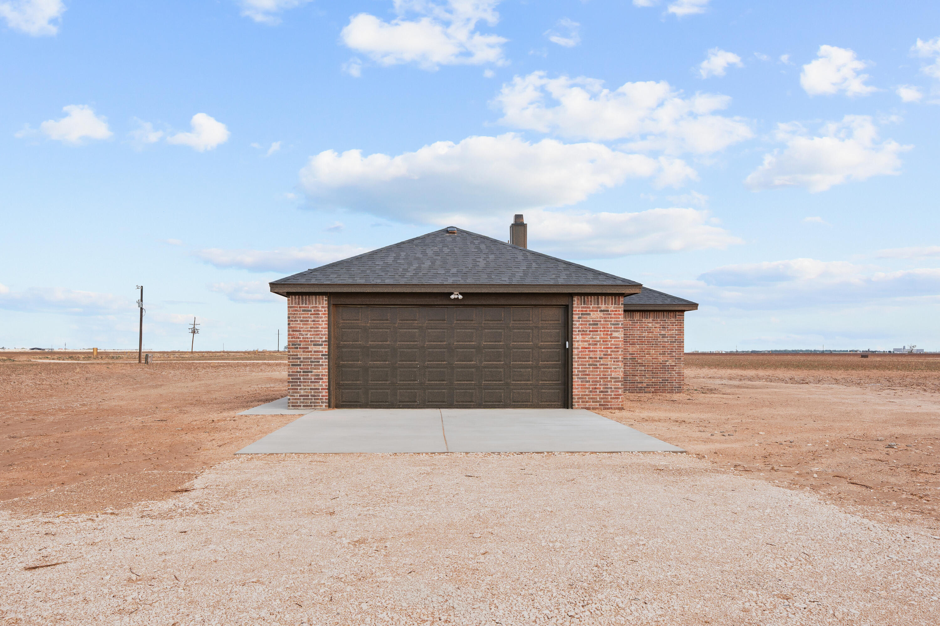 5423 County Road 6100