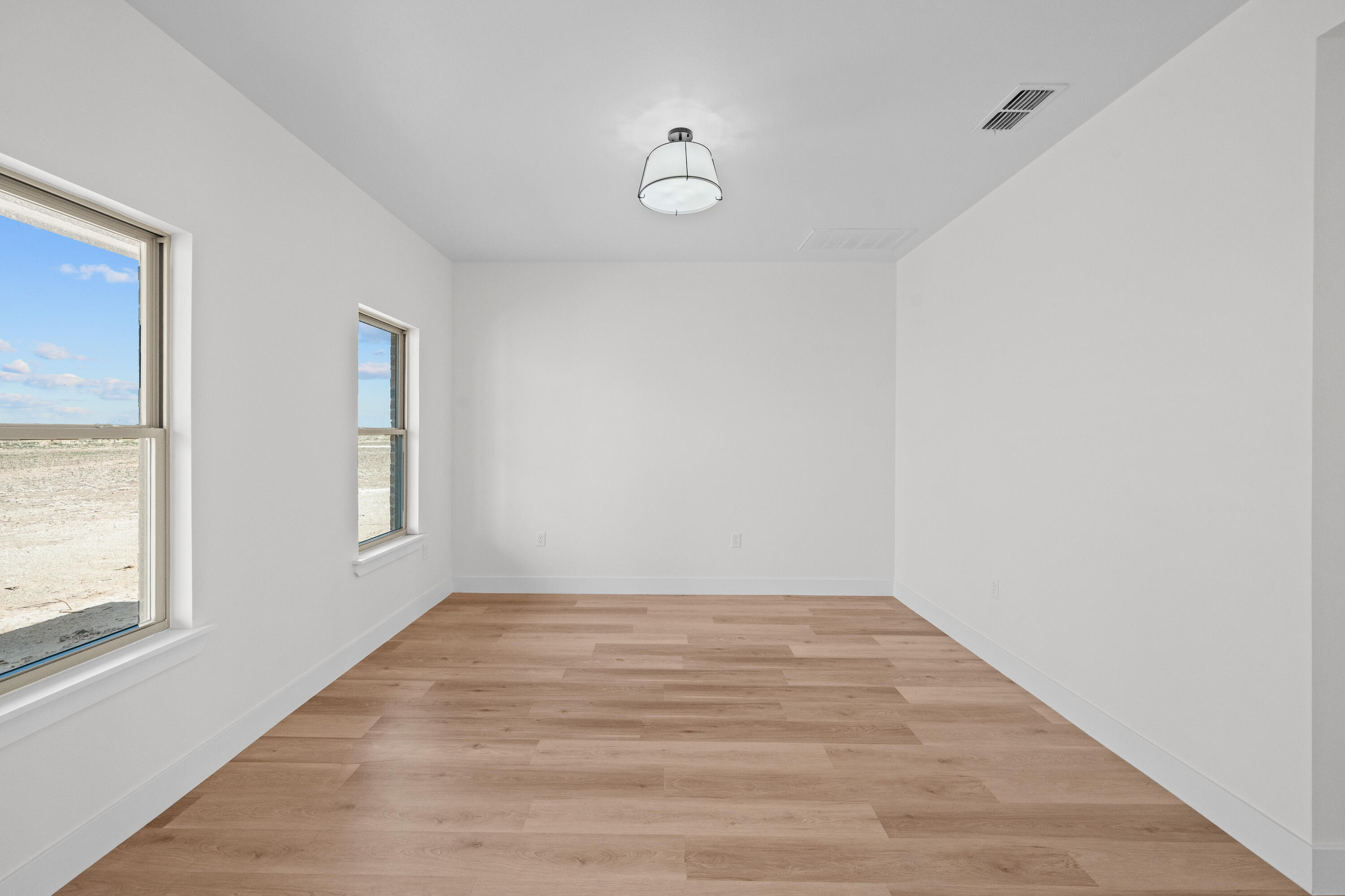 5423 County Road 6100